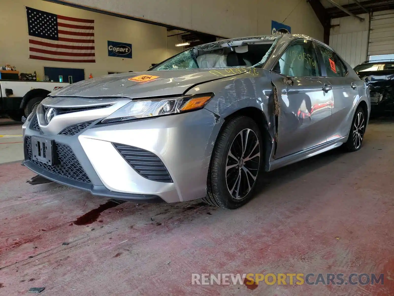 2 Photograph of a damaged car 4T1B11HK1KU792507 TOYOTA CAMRY 2019