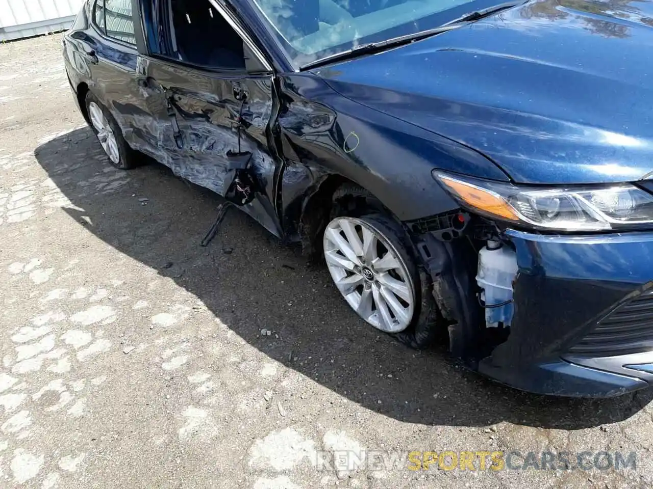 9 Photograph of a damaged car 4T1B11HK1KU793379 TOYOTA CAMRY 2019