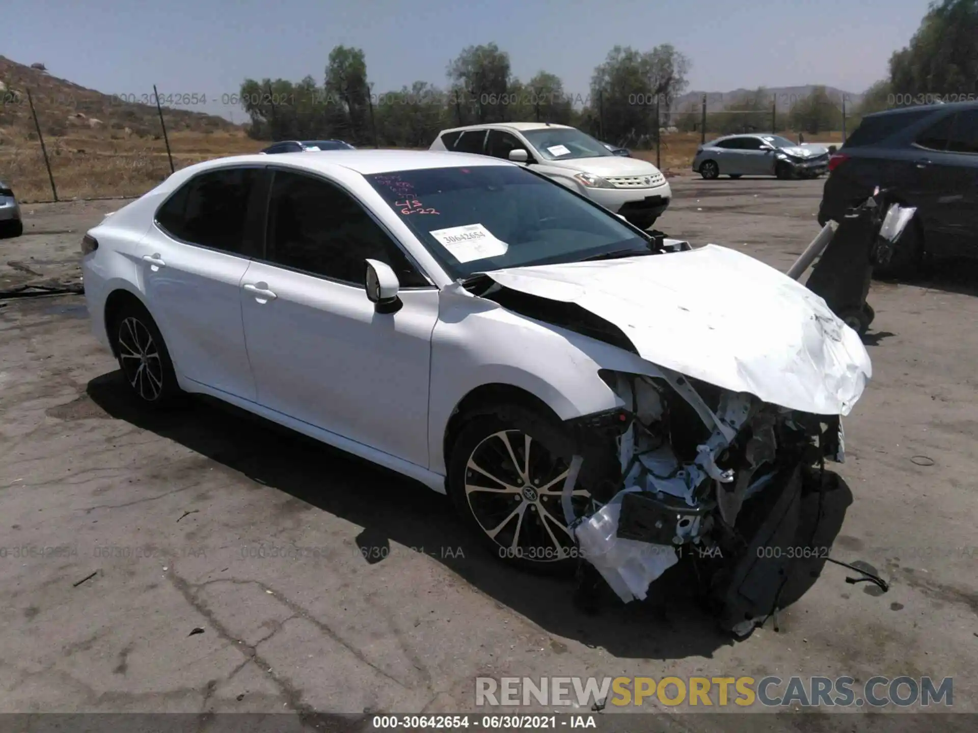 1 Photograph of a damaged car 4T1B11HK1KU793771 TOYOTA CAMRY 2019