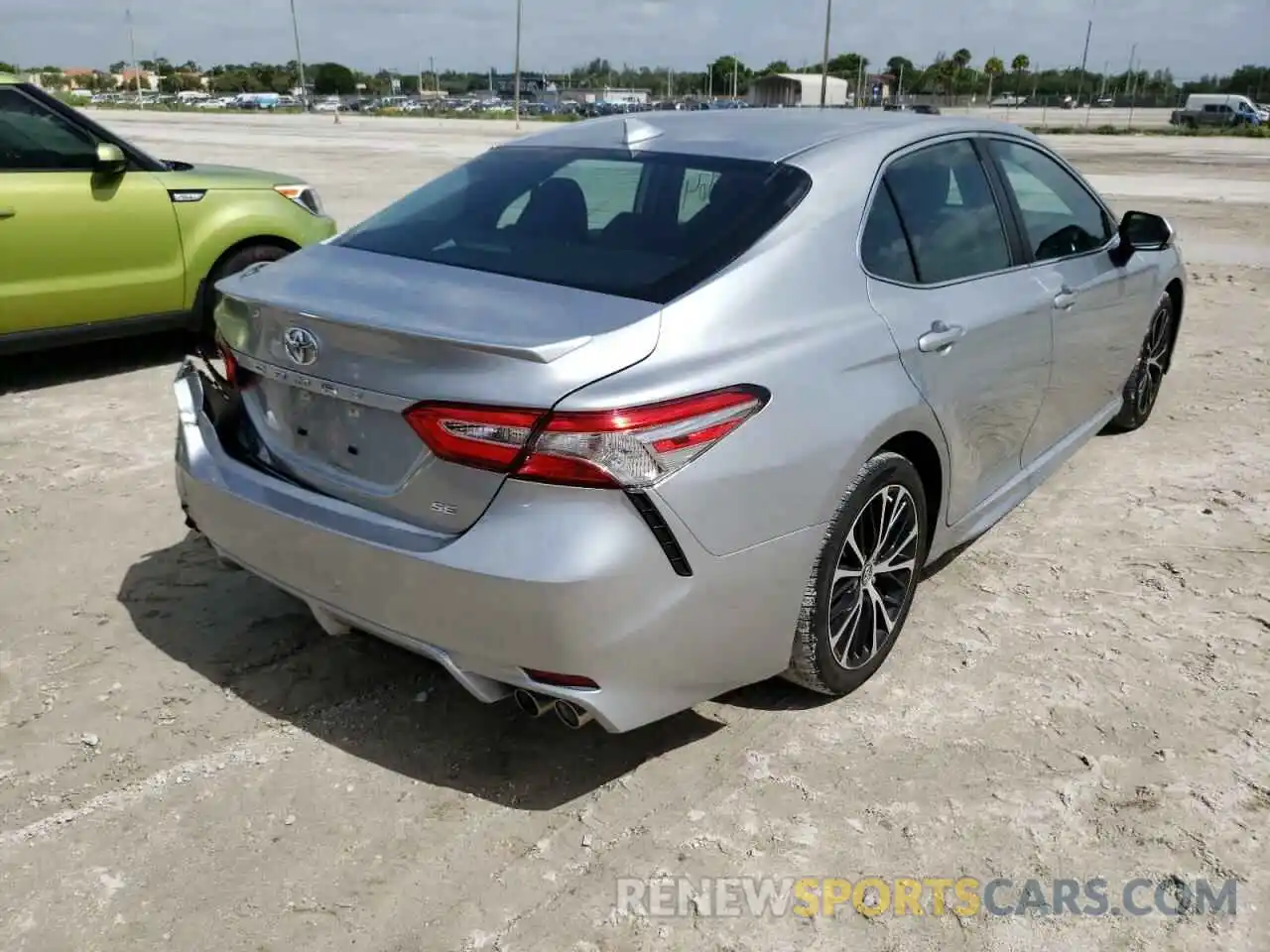 4 Photograph of a damaged car 4T1B11HK1KU793785 TOYOTA CAMRY 2019