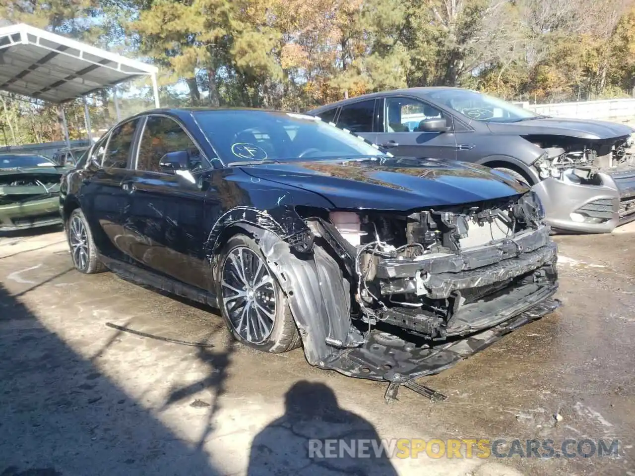 1 Photograph of a damaged car 4T1B11HK1KU796668 TOYOTA CAMRY 2019