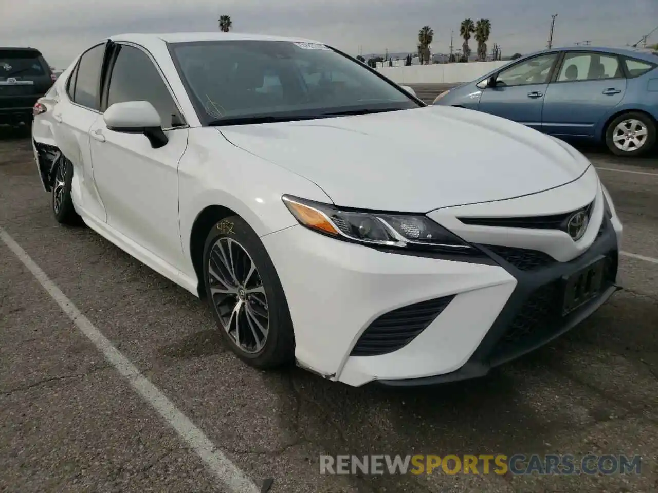 1 Photograph of a damaged car 4T1B11HK1KU796993 TOYOTA CAMRY 2019