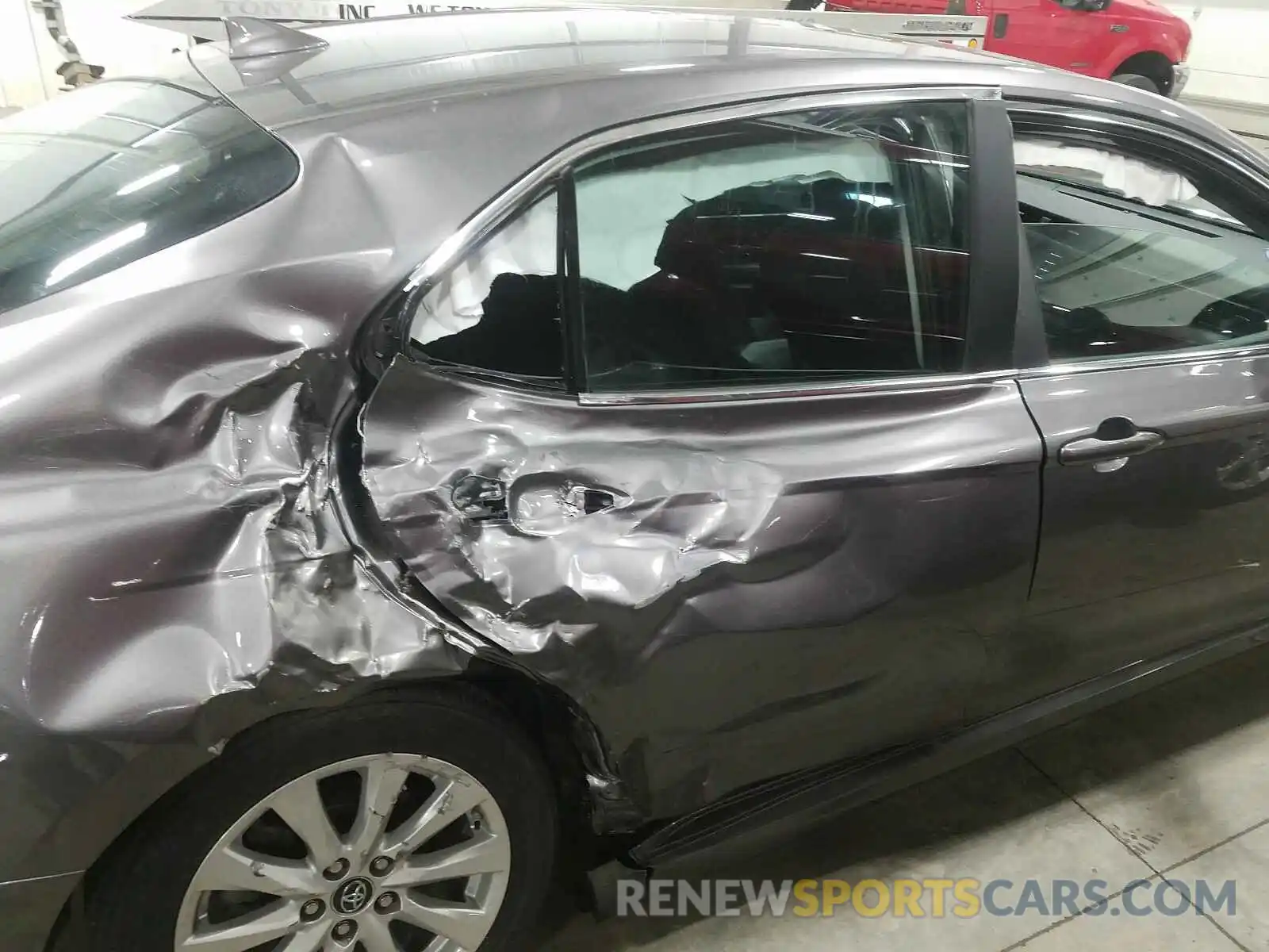 9 Photograph of a damaged car 4T1B11HK1KU797206 TOYOTA CAMRY 2019