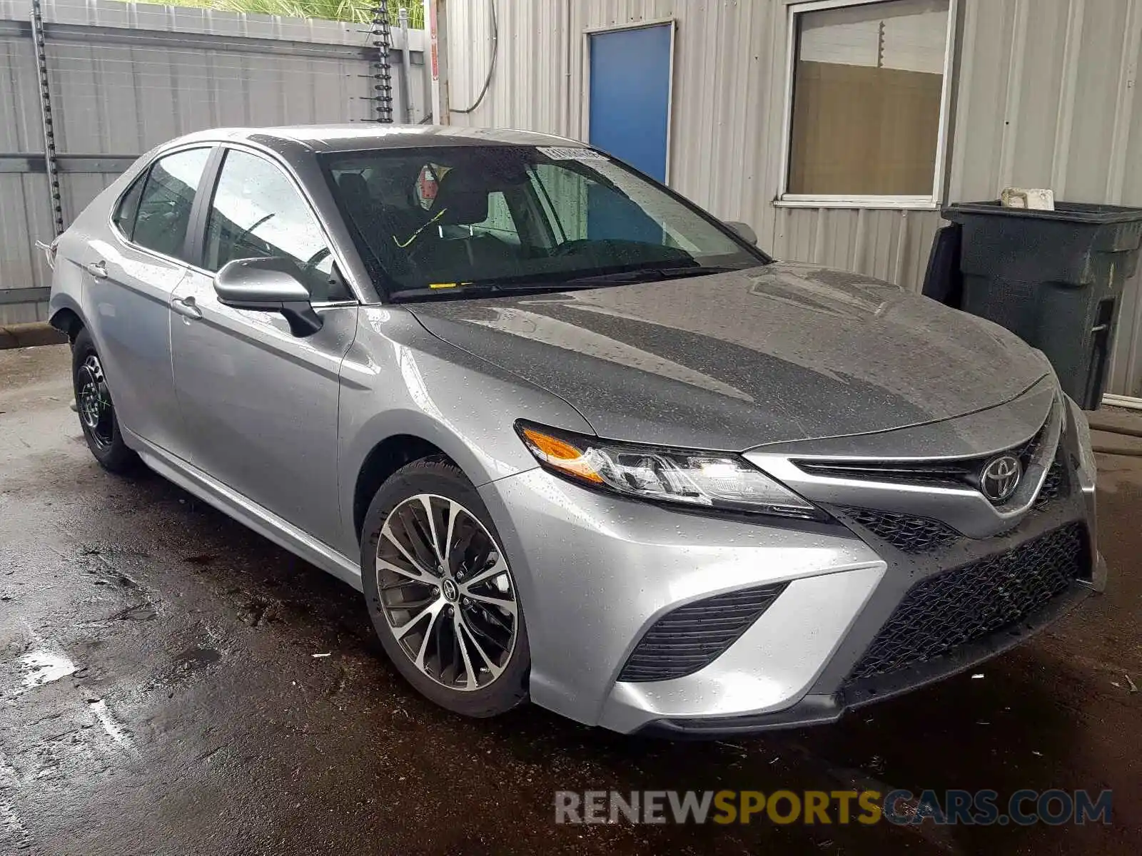 1 Photograph of a damaged car 4T1B11HK1KU797352 TOYOTA CAMRY 2019