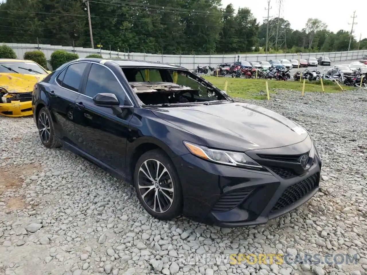 1 Photograph of a damaged car 4T1B11HK1KU797366 TOYOTA CAMRY 2019