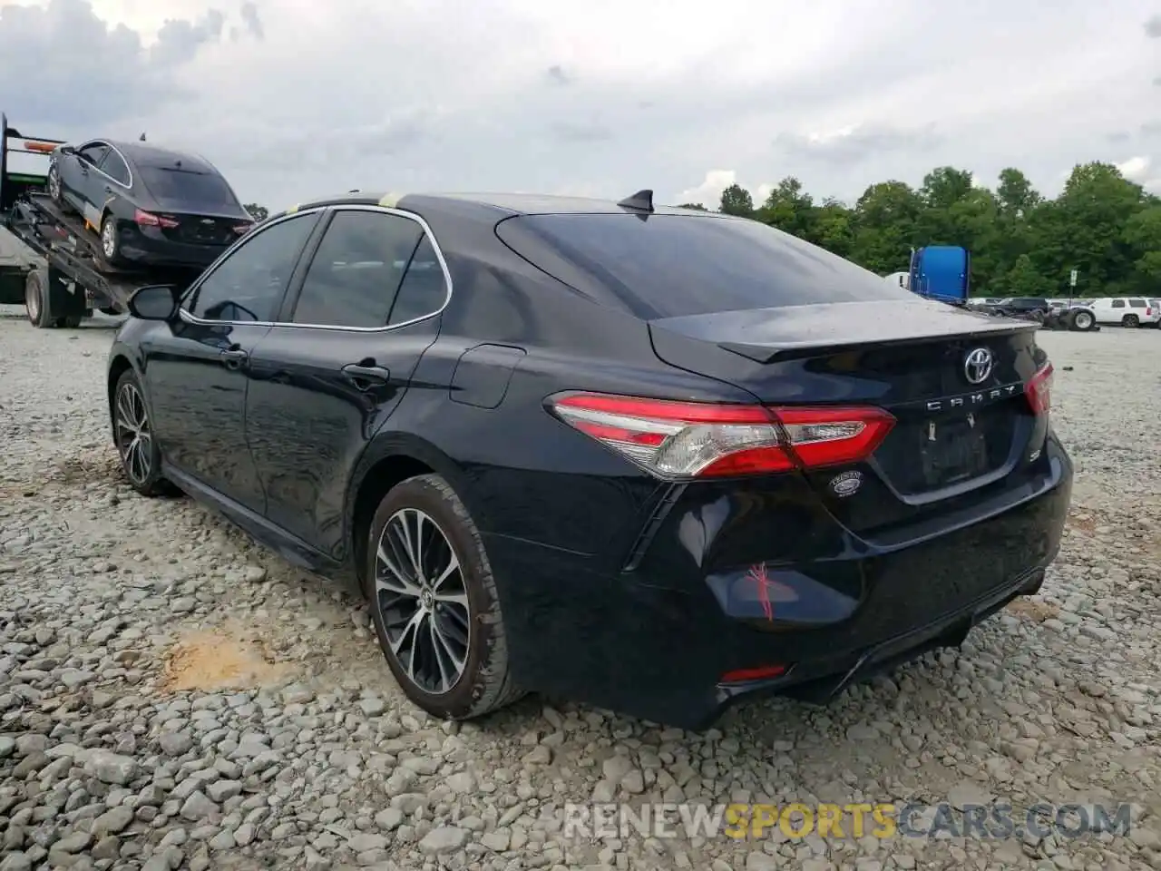 3 Photograph of a damaged car 4T1B11HK1KU797366 TOYOTA CAMRY 2019