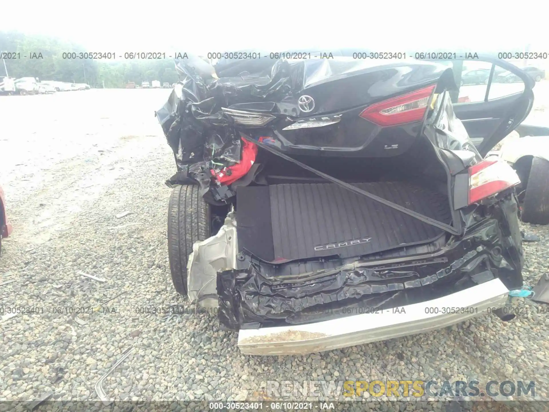 6 Photograph of a damaged car 4T1B11HK1KU798100 TOYOTA CAMRY 2019