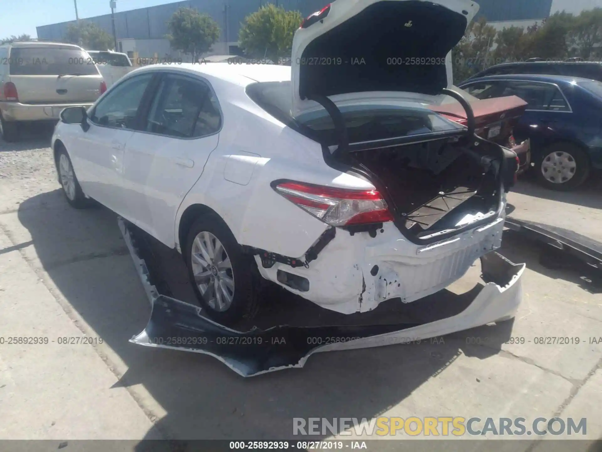 3 Photograph of a damaged car 4T1B11HK1KU803408 TOYOTA CAMRY 2019