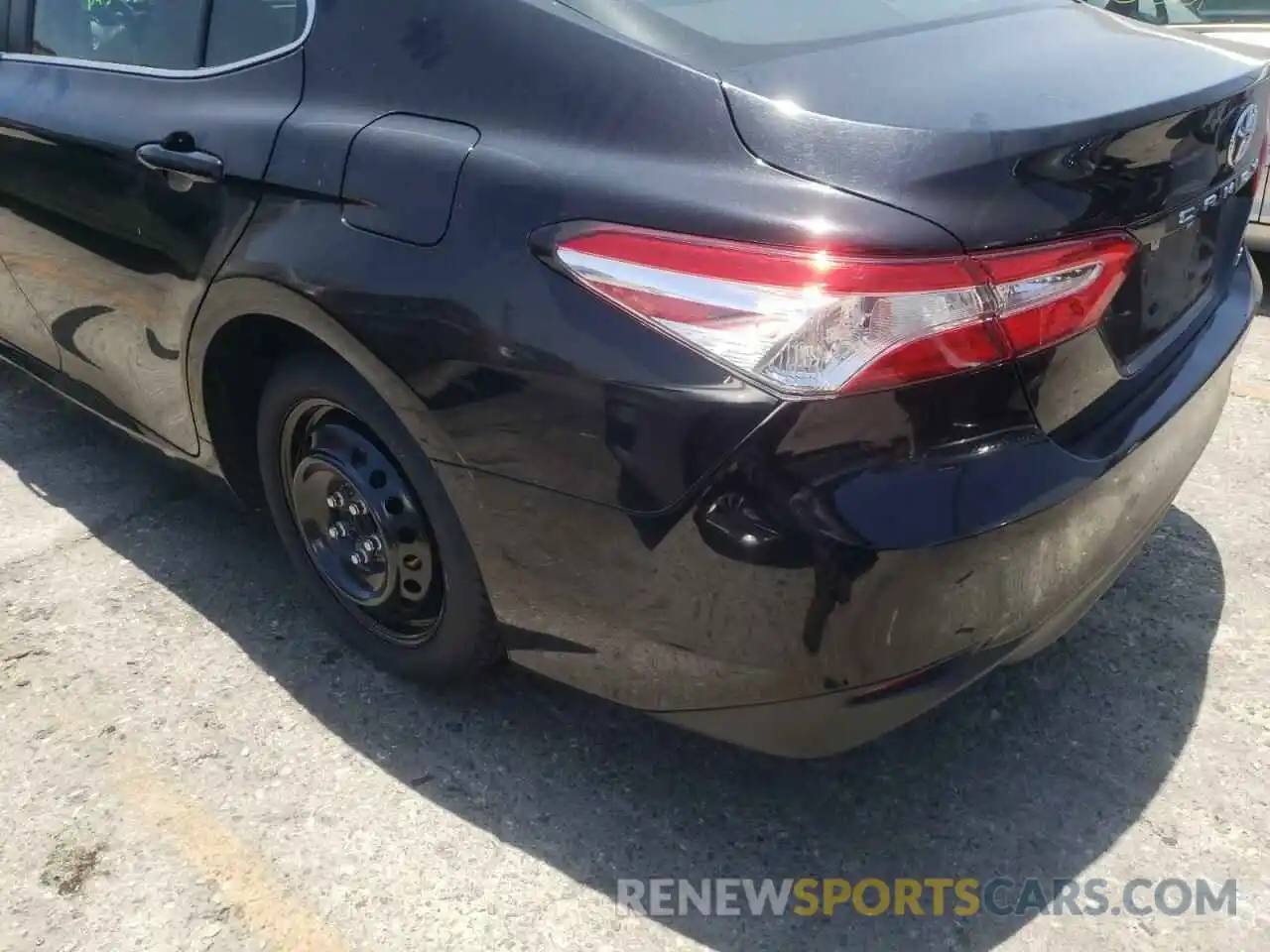 9 Photograph of a damaged car 4T1B11HK1KU803537 TOYOTA CAMRY 2019