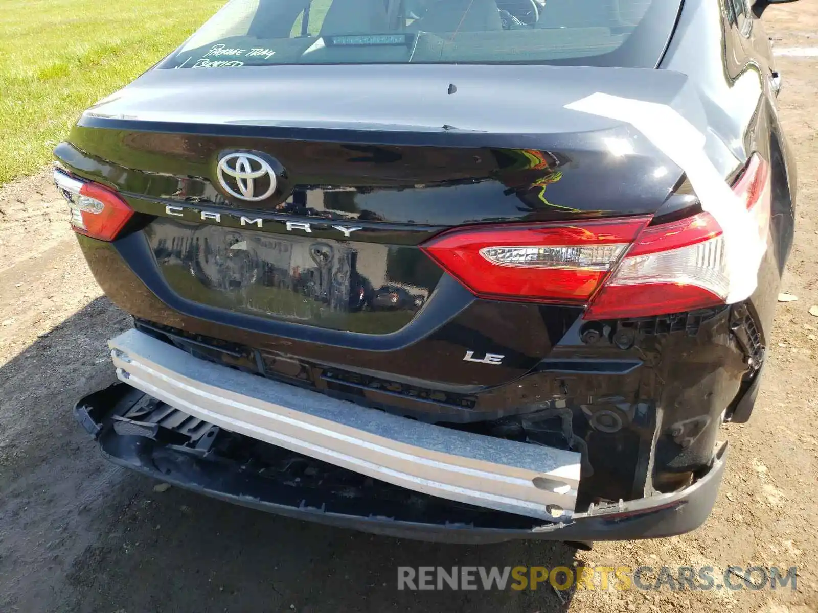 9 Photograph of a damaged car 4T1B11HK1KU803988 TOYOTA CAMRY 2019