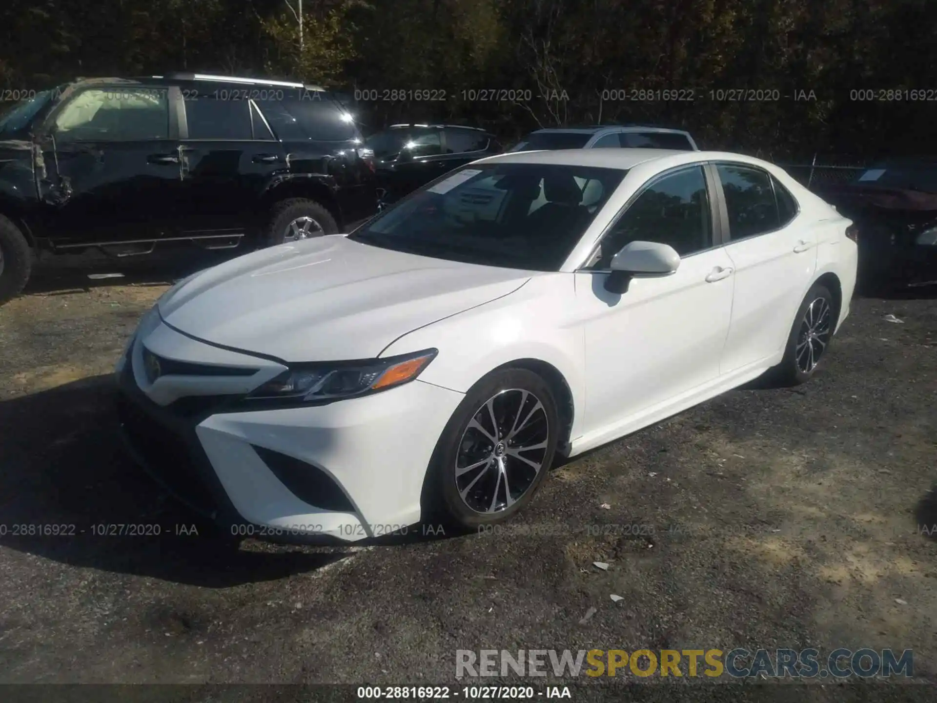 2 Photograph of a damaged car 4T1B11HK1KU804297 TOYOTA CAMRY 2019