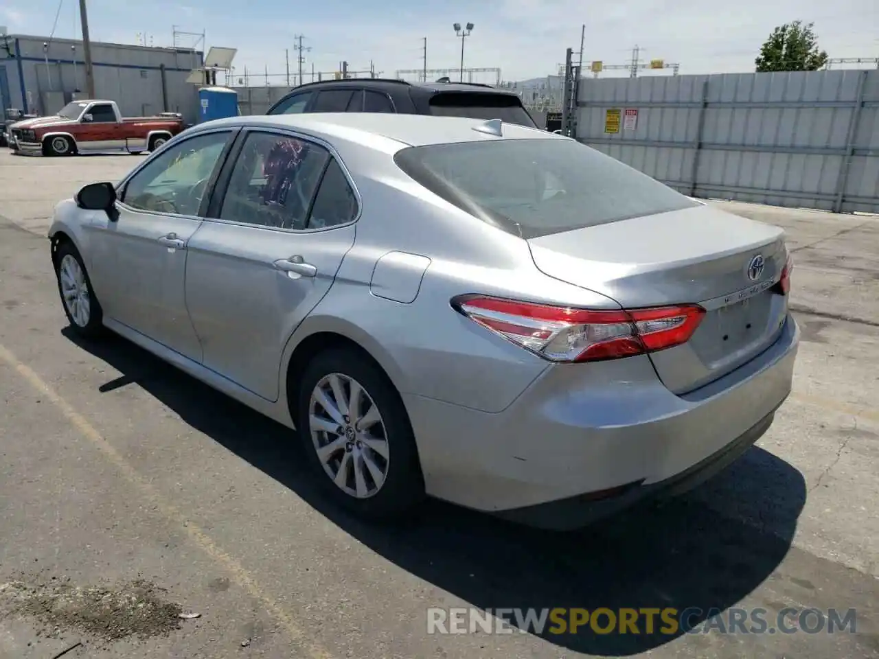 3 Photograph of a damaged car 4T1B11HK1KU804980 TOYOTA CAMRY 2019