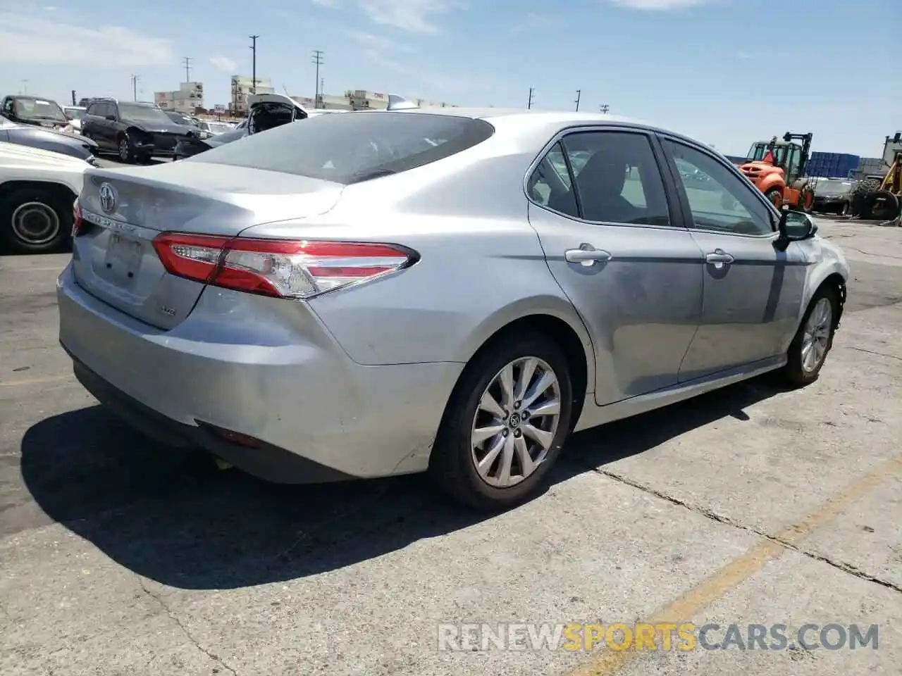 4 Photograph of a damaged car 4T1B11HK1KU804980 TOYOTA CAMRY 2019