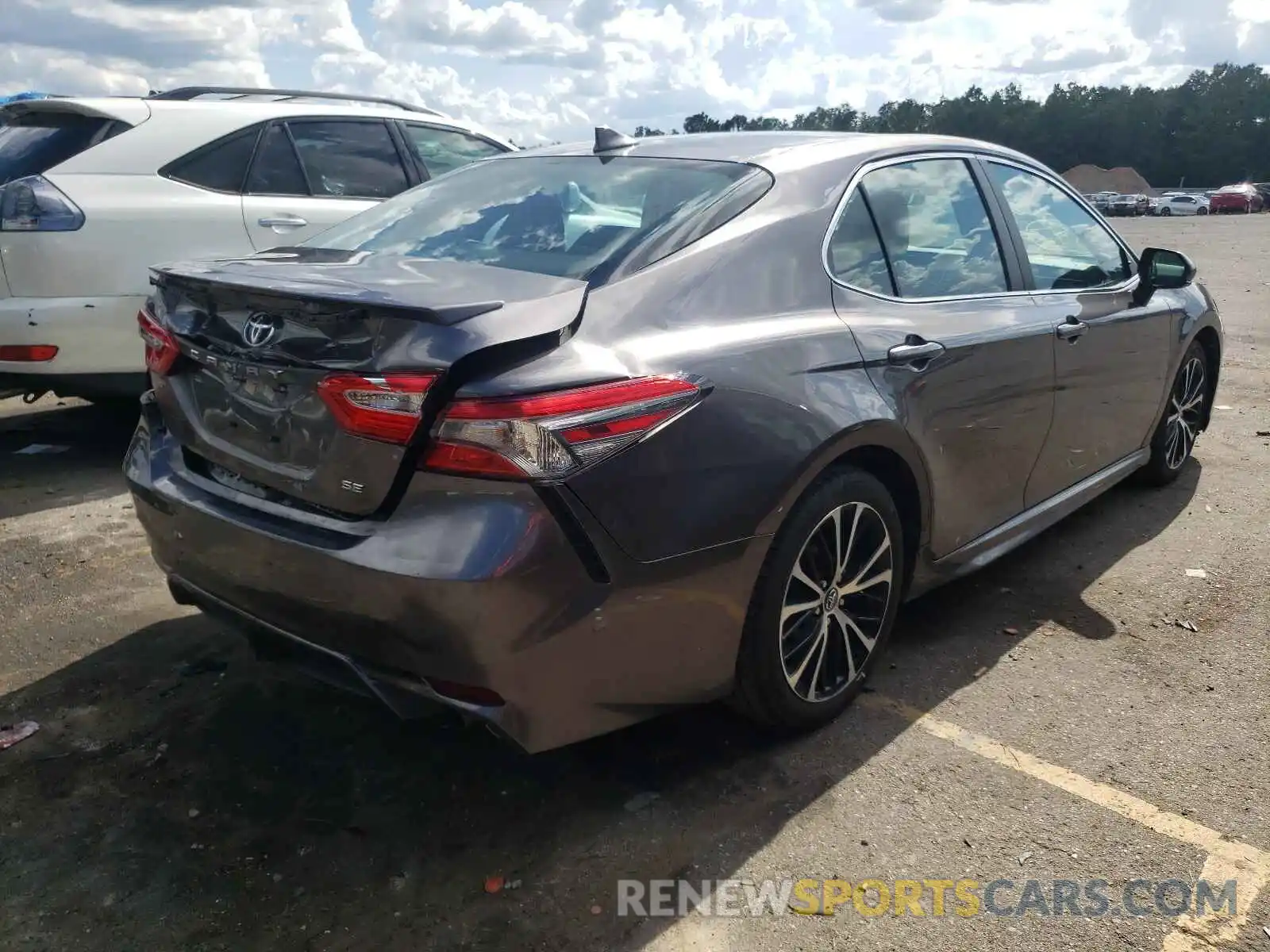 4 Photograph of a damaged car 4T1B11HK1KU806728 TOYOTA CAMRY 2019