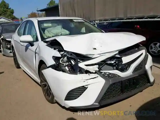 1 Photograph of a damaged car 4T1B11HK1KU807345 TOYOTA CAMRY 2019