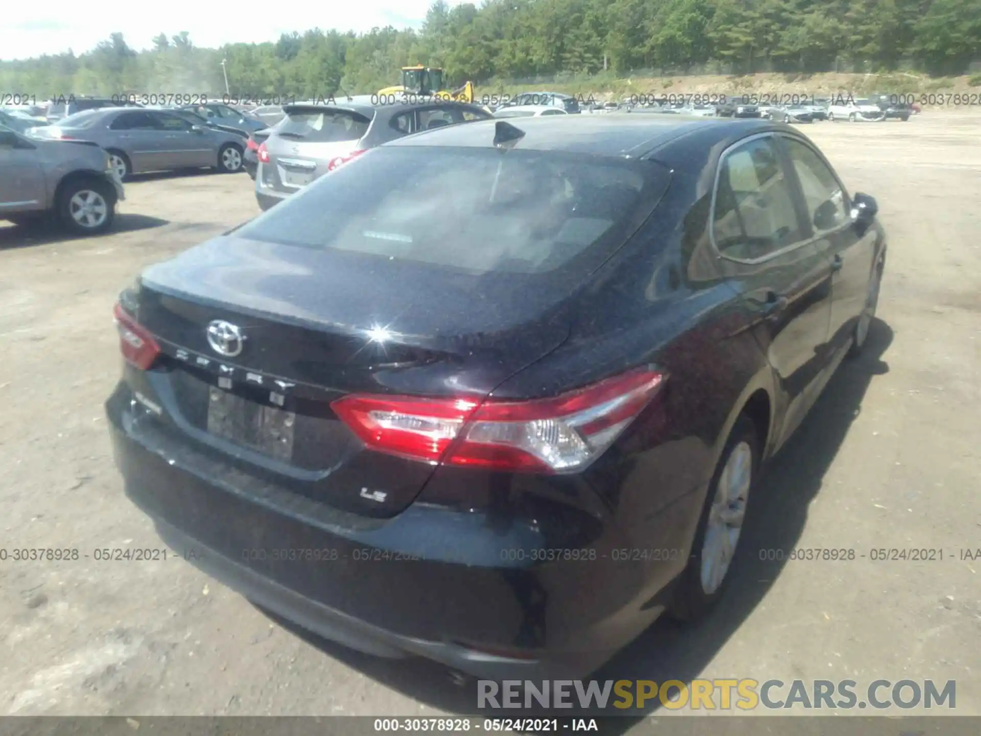 4 Photograph of a damaged car 4T1B11HK1KU807846 TOYOTA CAMRY 2019