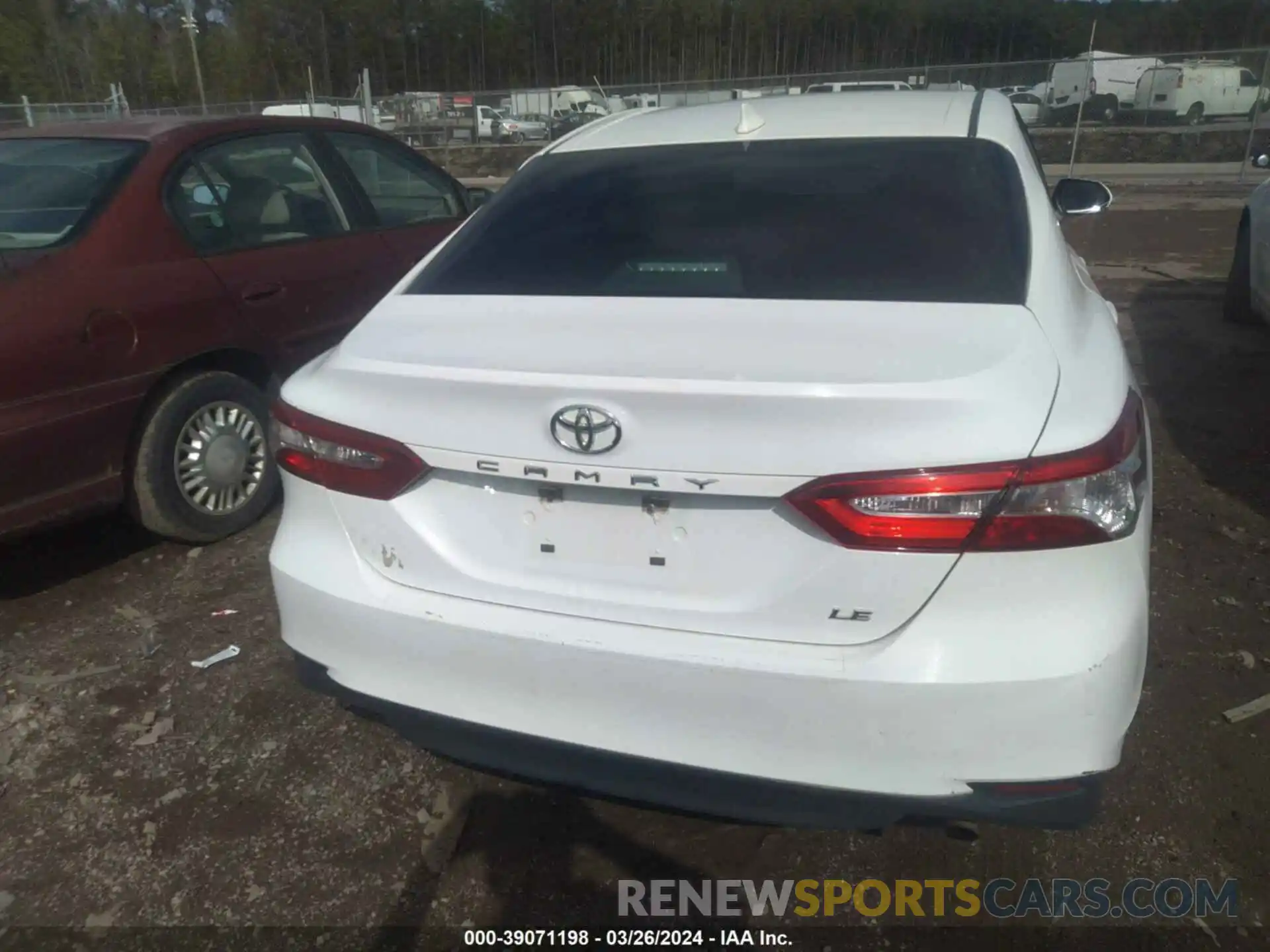 21 Photograph of a damaged car 4T1B11HK1KU808902 TOYOTA CAMRY 2019