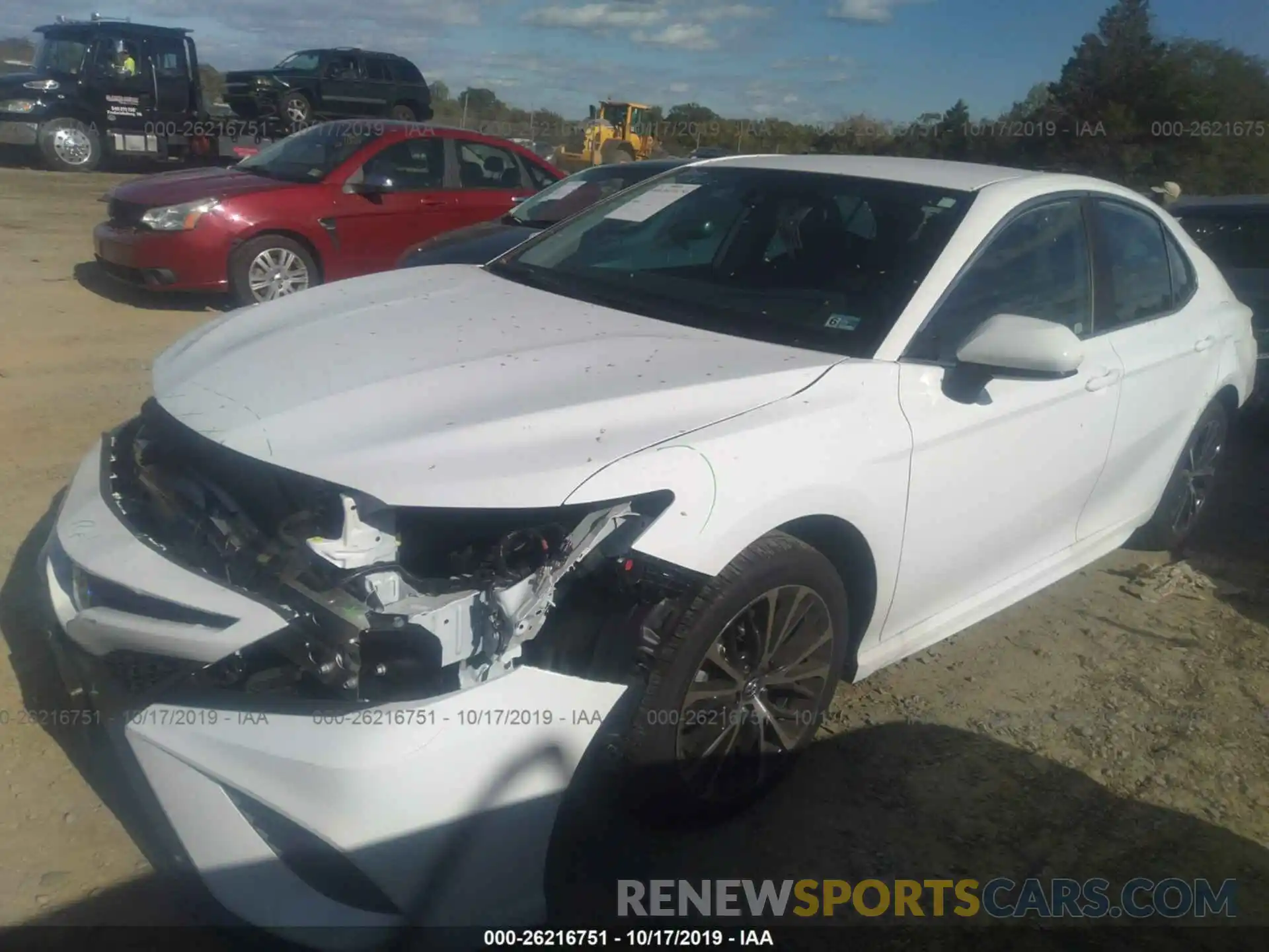 2 Photograph of a damaged car 4T1B11HK1KU810813 TOYOTA CAMRY 2019