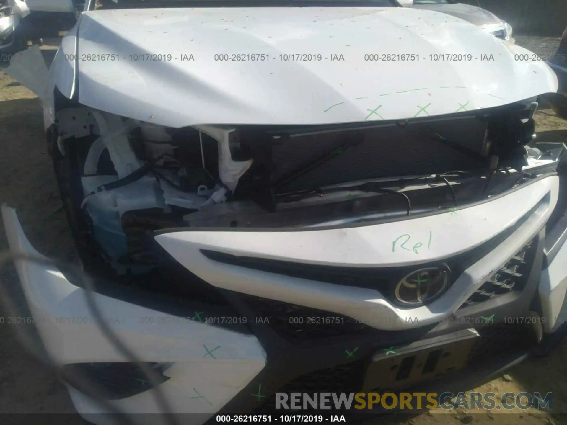 6 Photograph of a damaged car 4T1B11HK1KU810813 TOYOTA CAMRY 2019