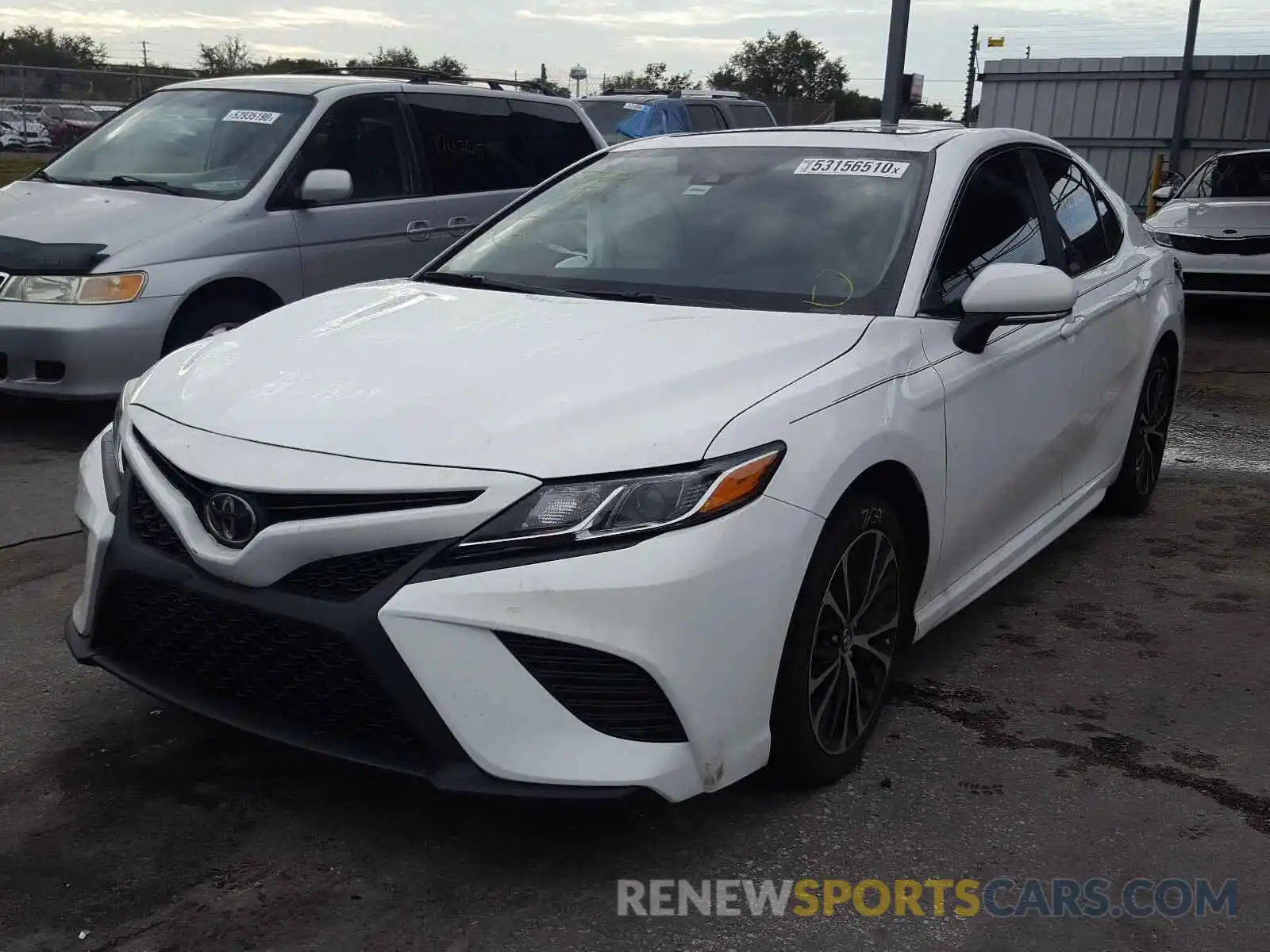 2 Photograph of a damaged car 4T1B11HK1KU812254 TOYOTA CAMRY 2019