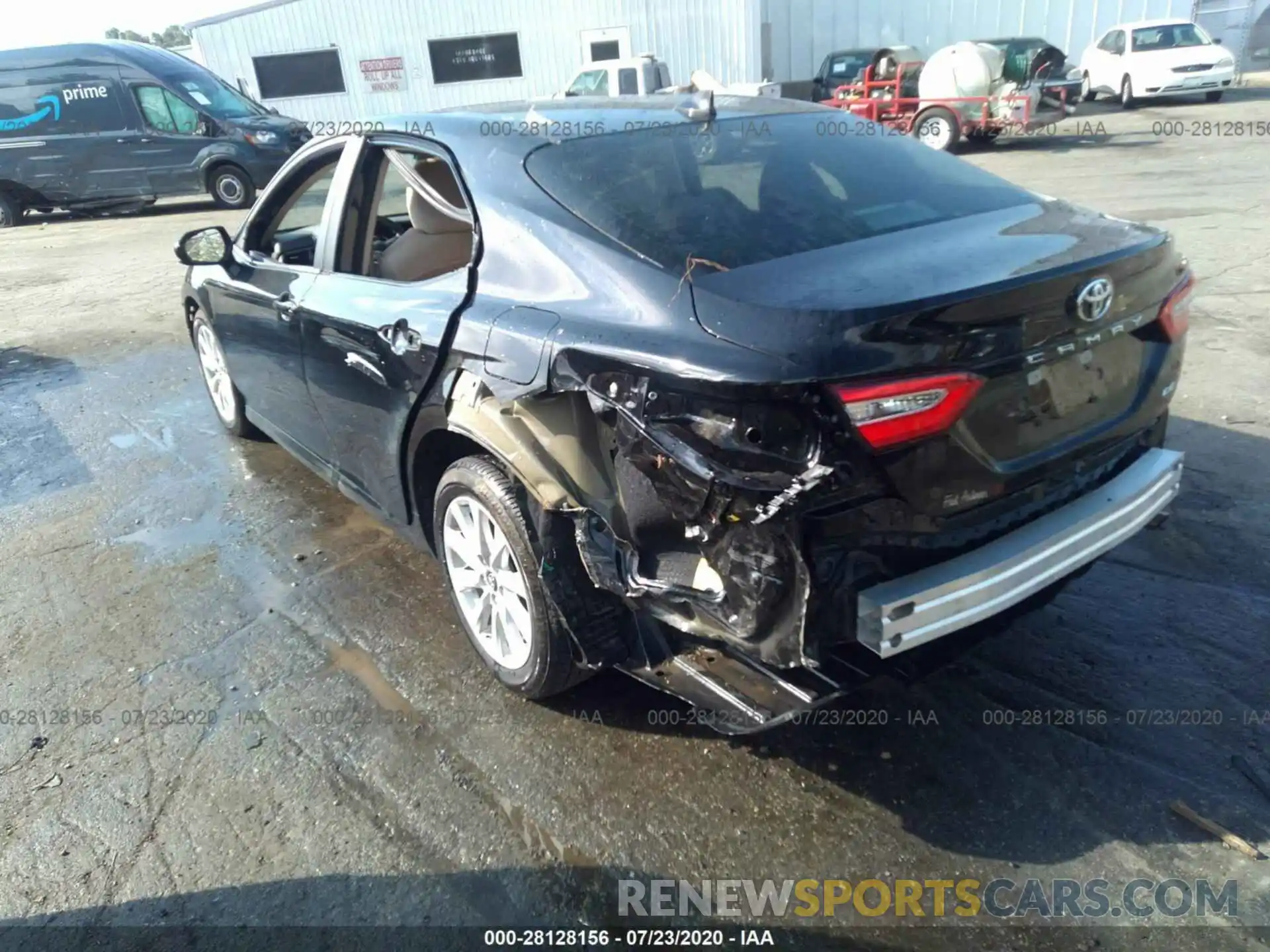 3 Photograph of a damaged car 4T1B11HK1KU812352 TOYOTA CAMRY 2019