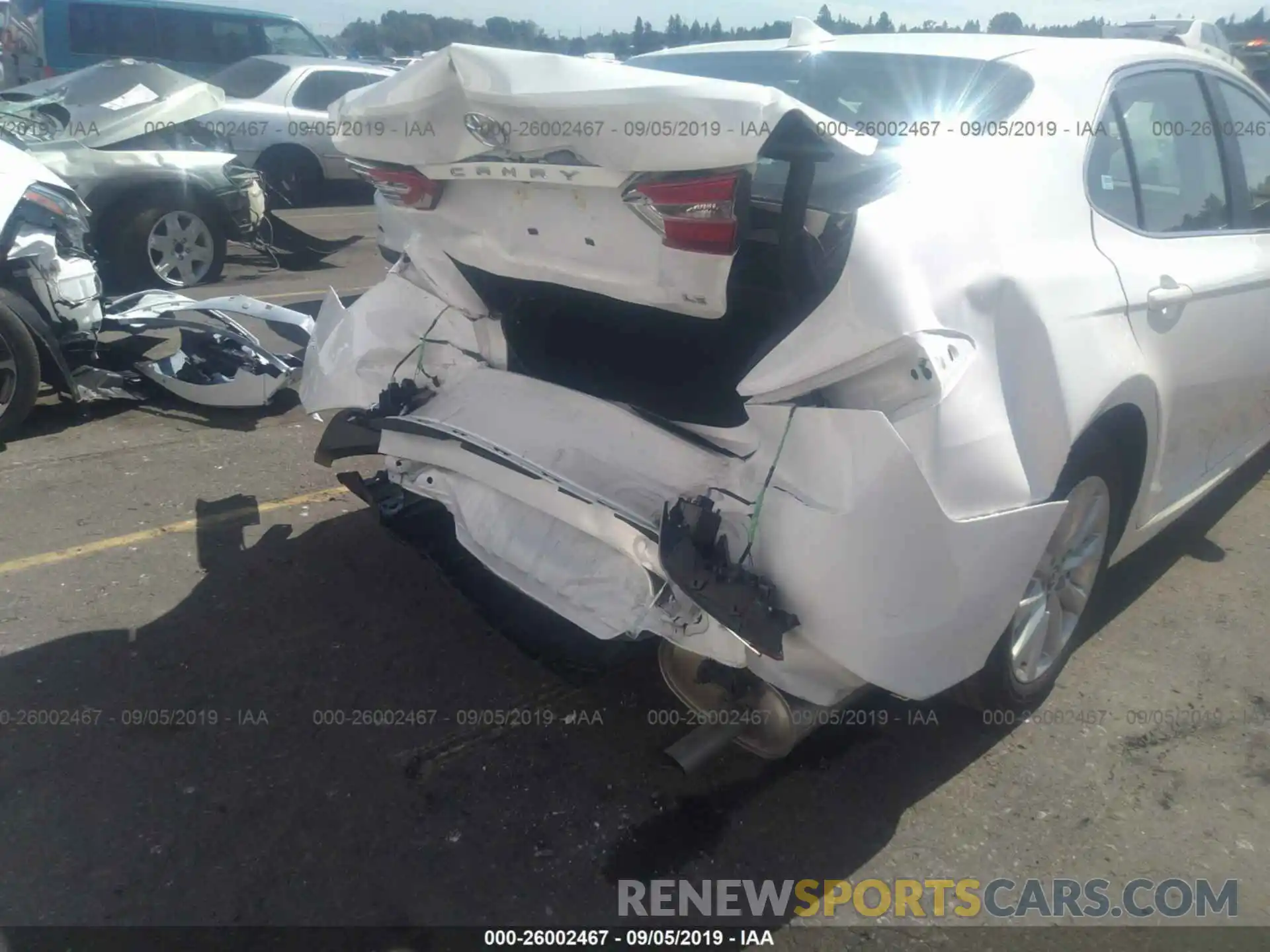 6 Photograph of a damaged car 4T1B11HK1KU812528 TOYOTA CAMRY 2019