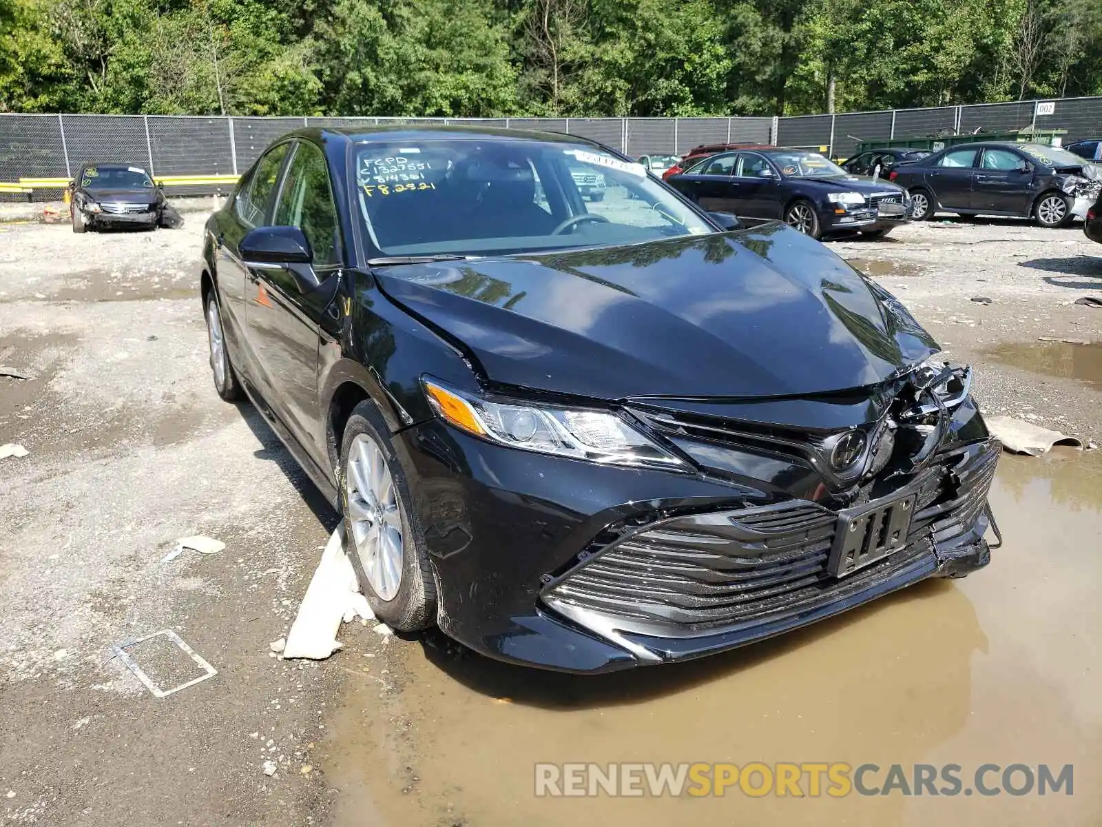 1 Photograph of a damaged car 4T1B11HK1KU814361 TOYOTA CAMRY 2019