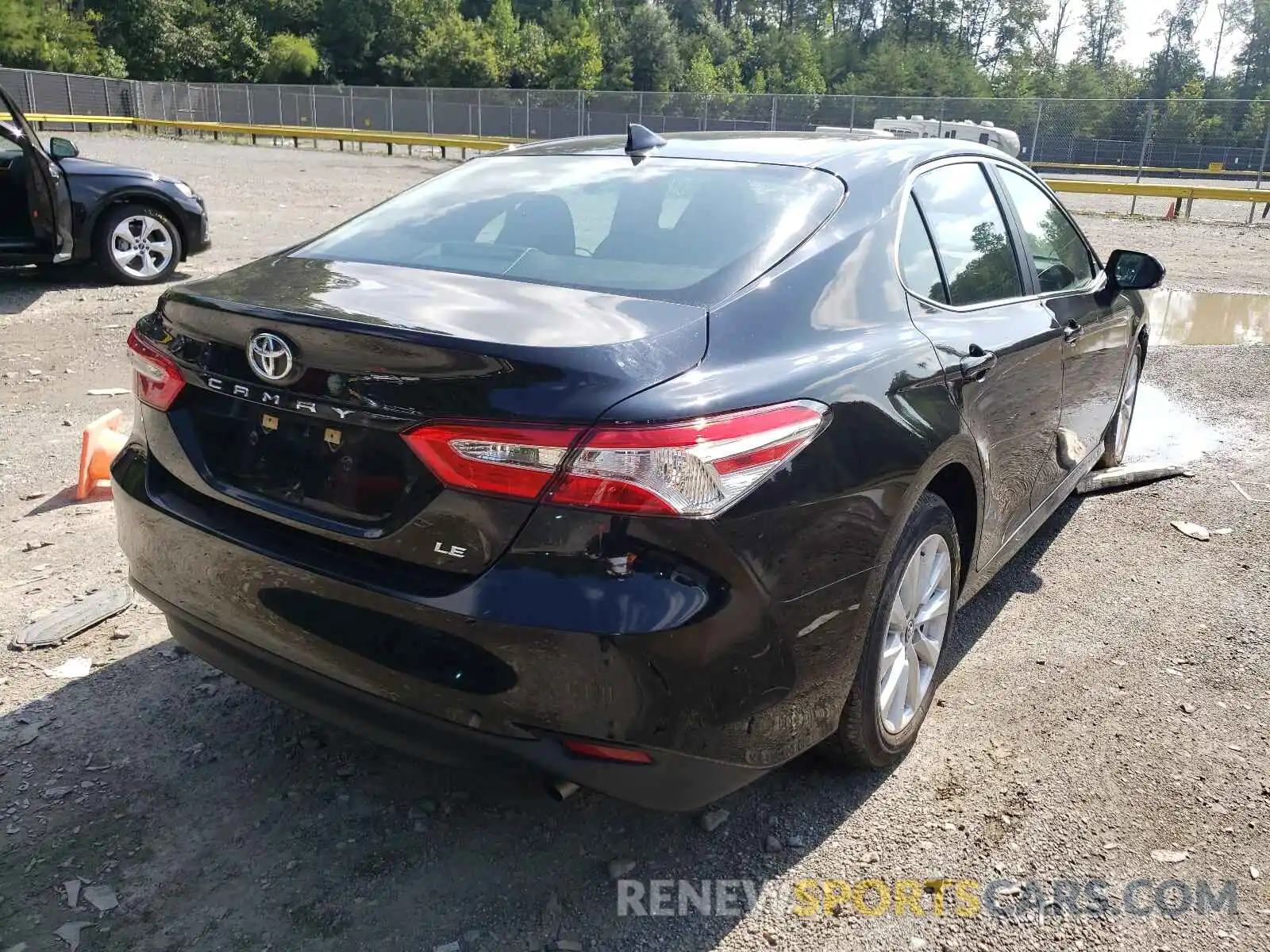 4 Фотография поврежденного автомобиля 4T1B11HK1KU814361 TOYOTA CAMRY 2019