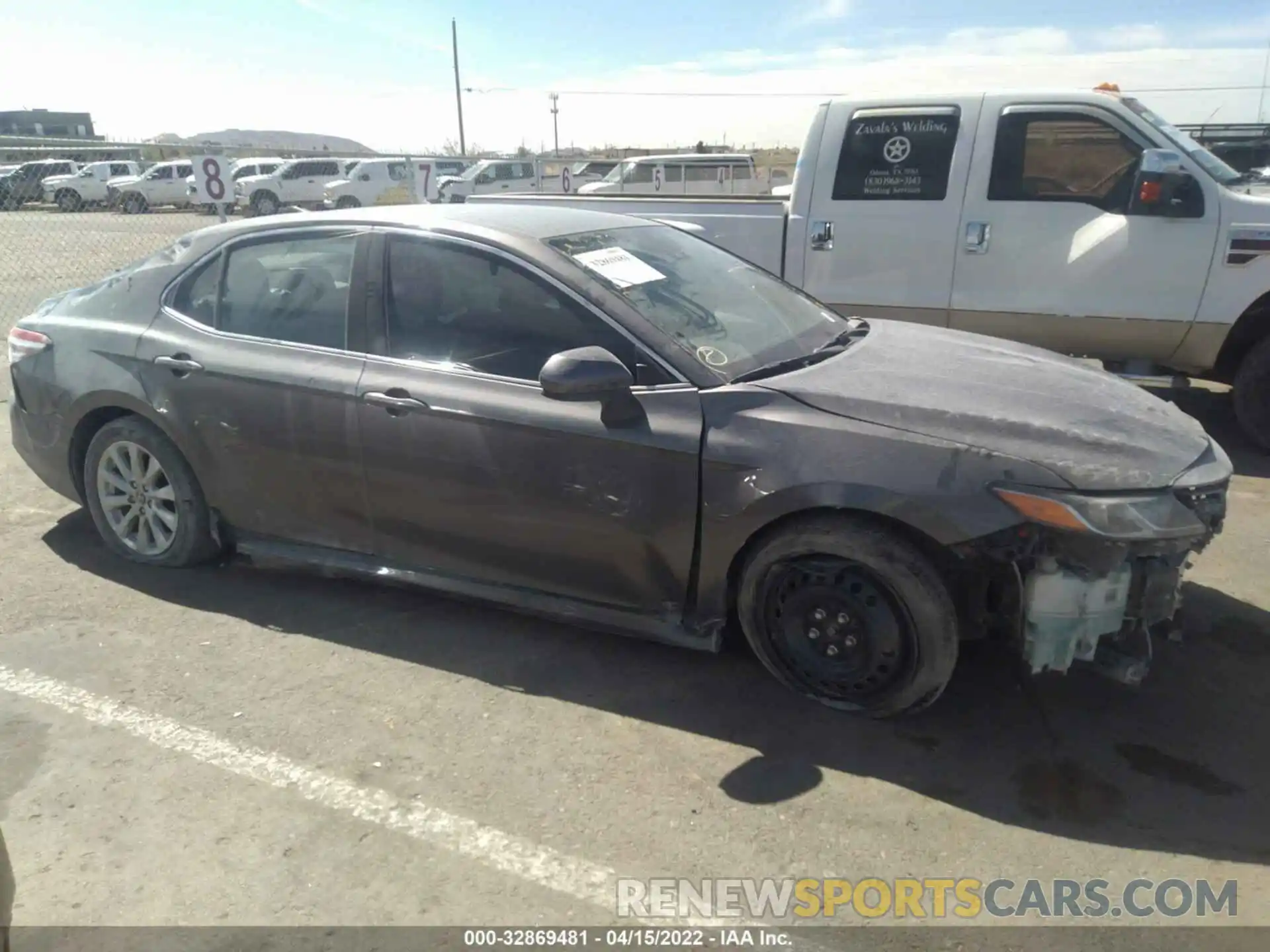 11 Photograph of a damaged car 4T1B11HK1KU815154 TOYOTA CAMRY 2019