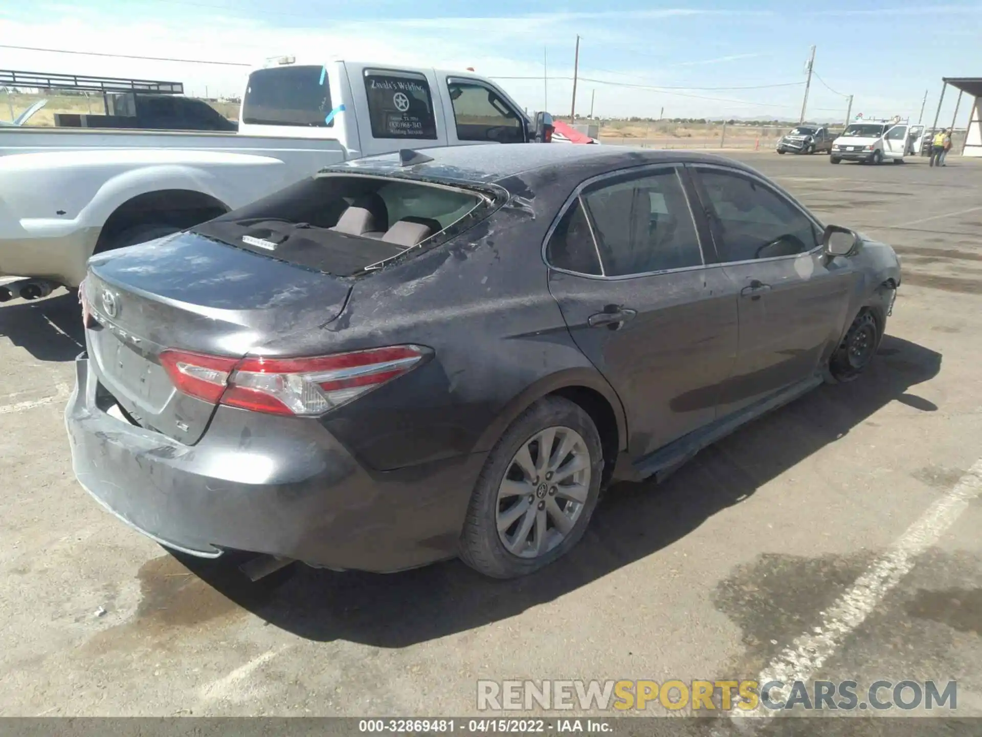 4 Фотография поврежденного автомобиля 4T1B11HK1KU815154 TOYOTA CAMRY 2019