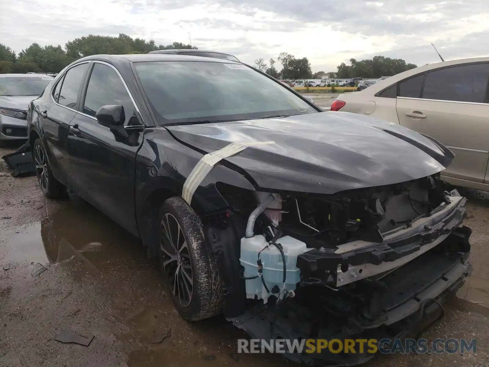 1 Photograph of a damaged car 4T1B11HK1KU815185 TOYOTA CAMRY 2019