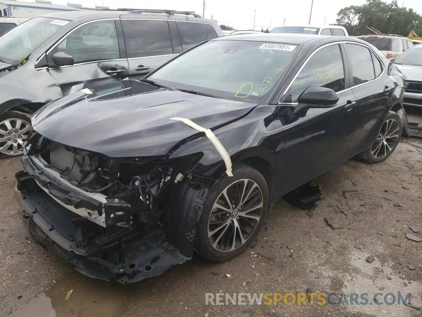 2 Photograph of a damaged car 4T1B11HK1KU815185 TOYOTA CAMRY 2019