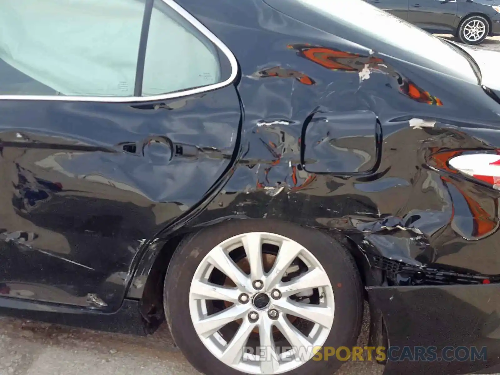 9 Photograph of a damaged car 4T1B11HK1KU816143 TOYOTA CAMRY 2019