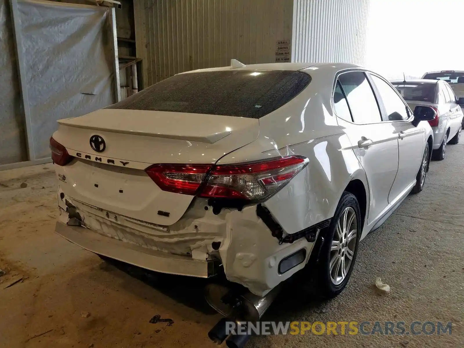 4 Photograph of a damaged car 4T1B11HK1KU816448 TOYOTA CAMRY 2019