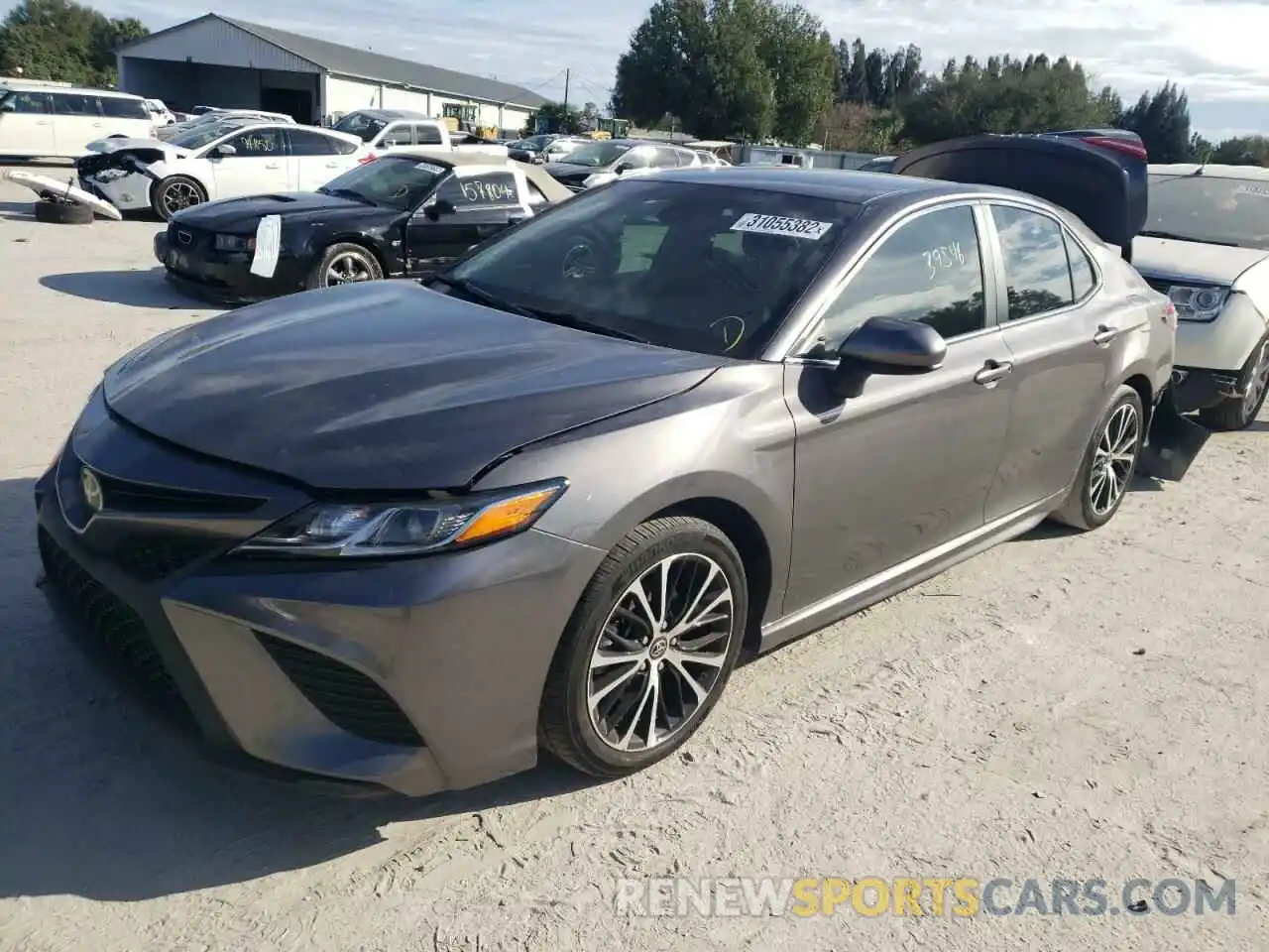 2 Photograph of a damaged car 4T1B11HK1KU818118 TOYOTA CAMRY 2019