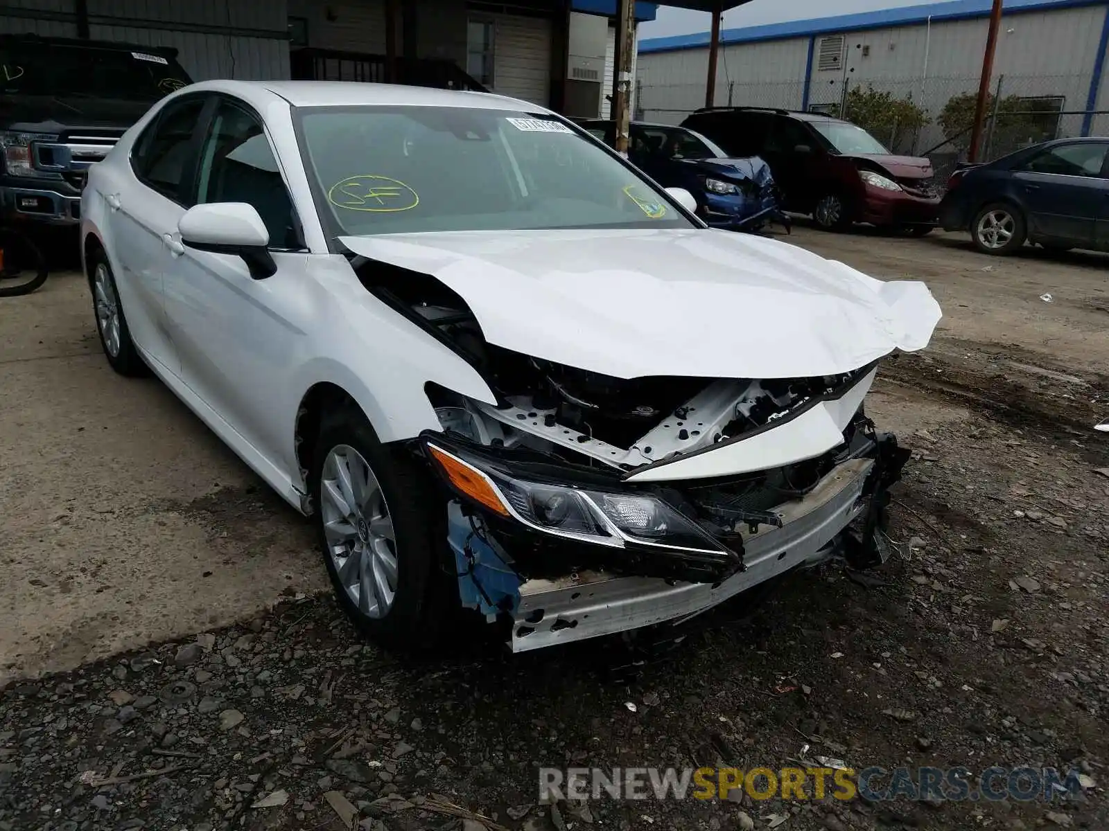 1 Photograph of a damaged car 4T1B11HK1KU818121 TOYOTA CAMRY 2019