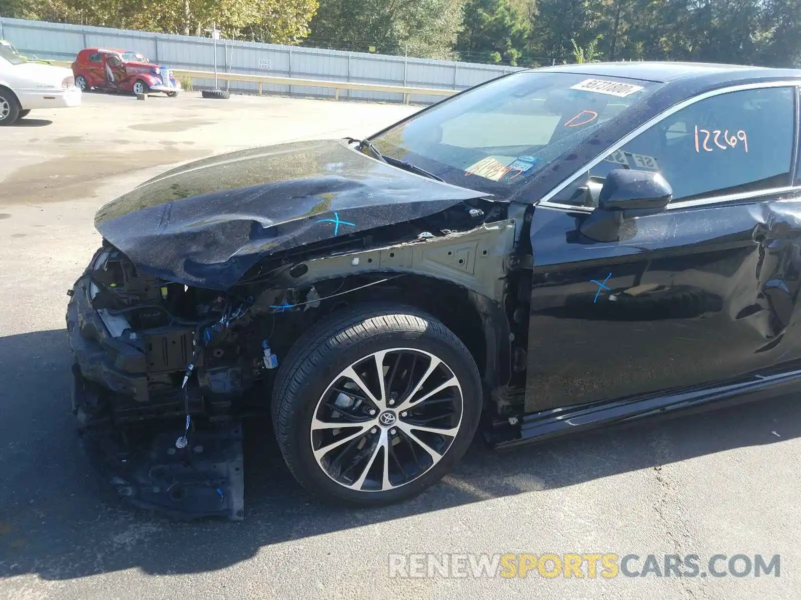 9 Photograph of a damaged car 4T1B11HK1KU819897 TOYOTA CAMRY 2019