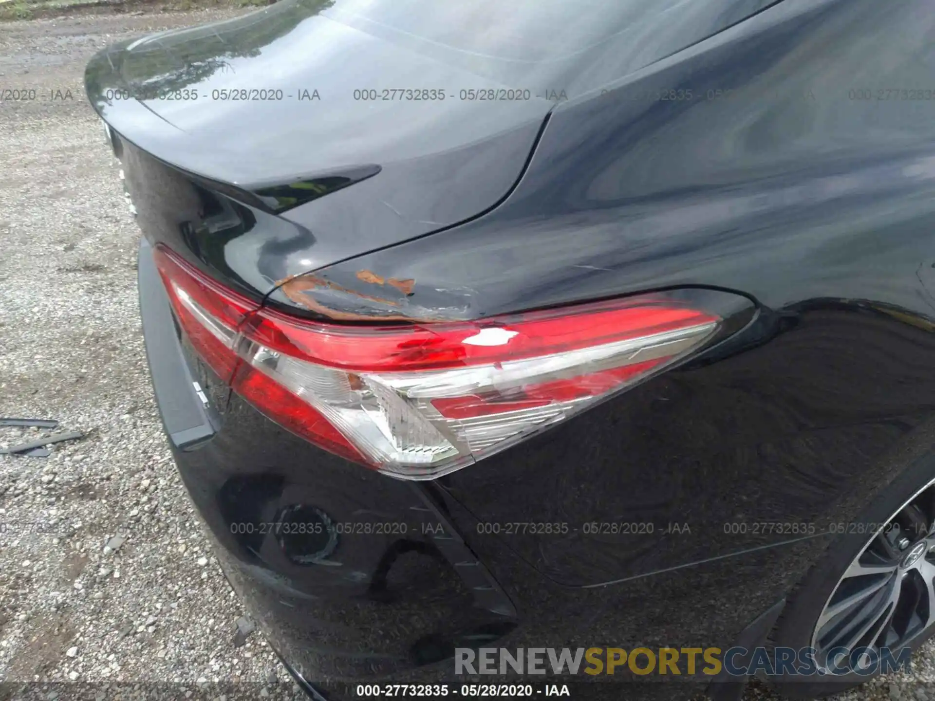 6 Photograph of a damaged car 4T1B11HK1KU820922 TOYOTA CAMRY 2019