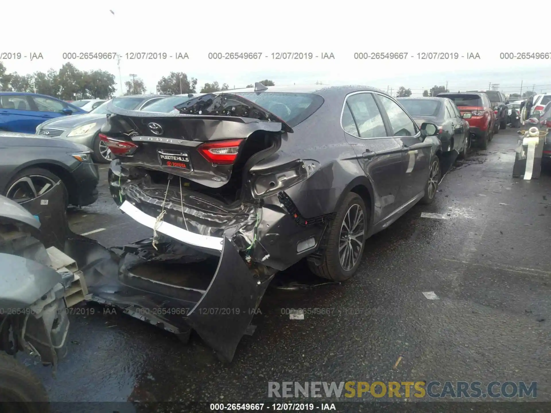 4 Photograph of a damaged car 4T1B11HK1KU822461 TOYOTA CAMRY 2019