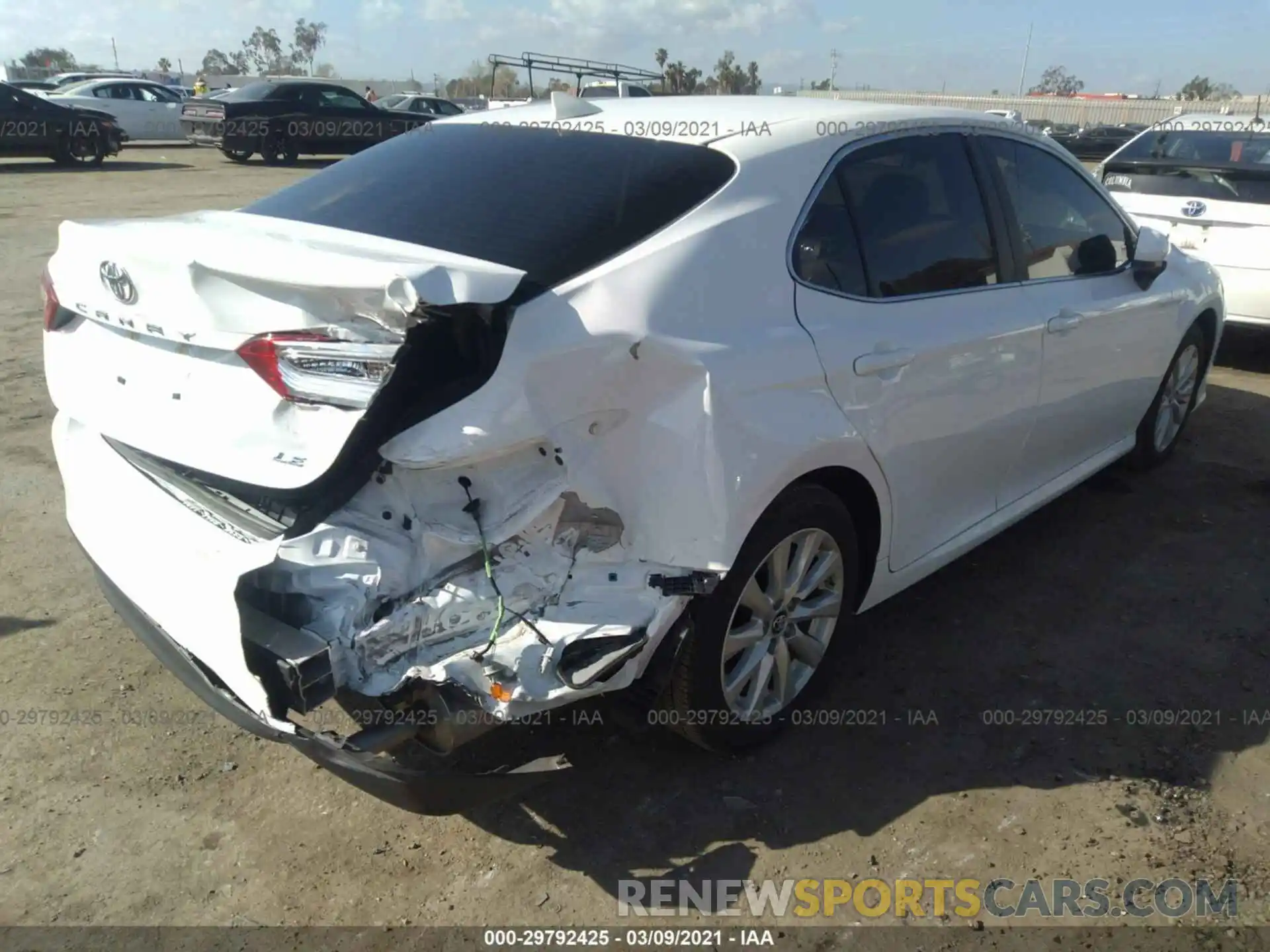 4 Photograph of a damaged car 4T1B11HK1KU827529 TOYOTA CAMRY 2019