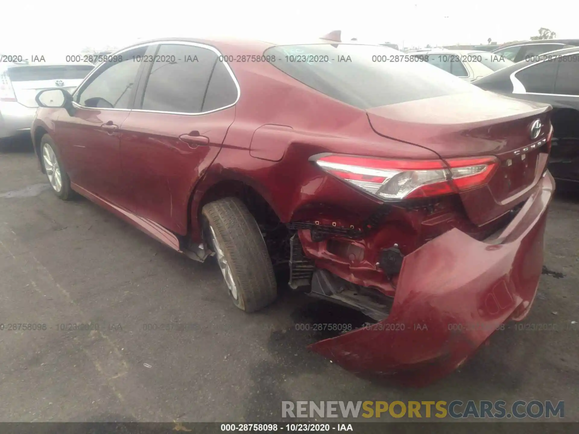 3 Photograph of a damaged car 4T1B11HK1KU828017 TOYOTA CAMRY 2019