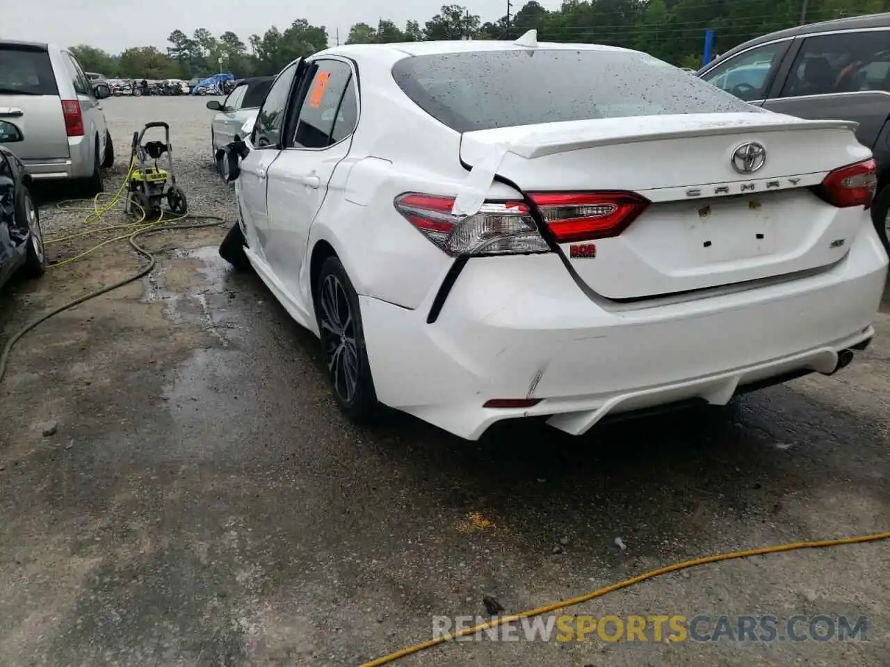 3 Photograph of a damaged car 4T1B11HK1KU828065 TOYOTA CAMRY 2019