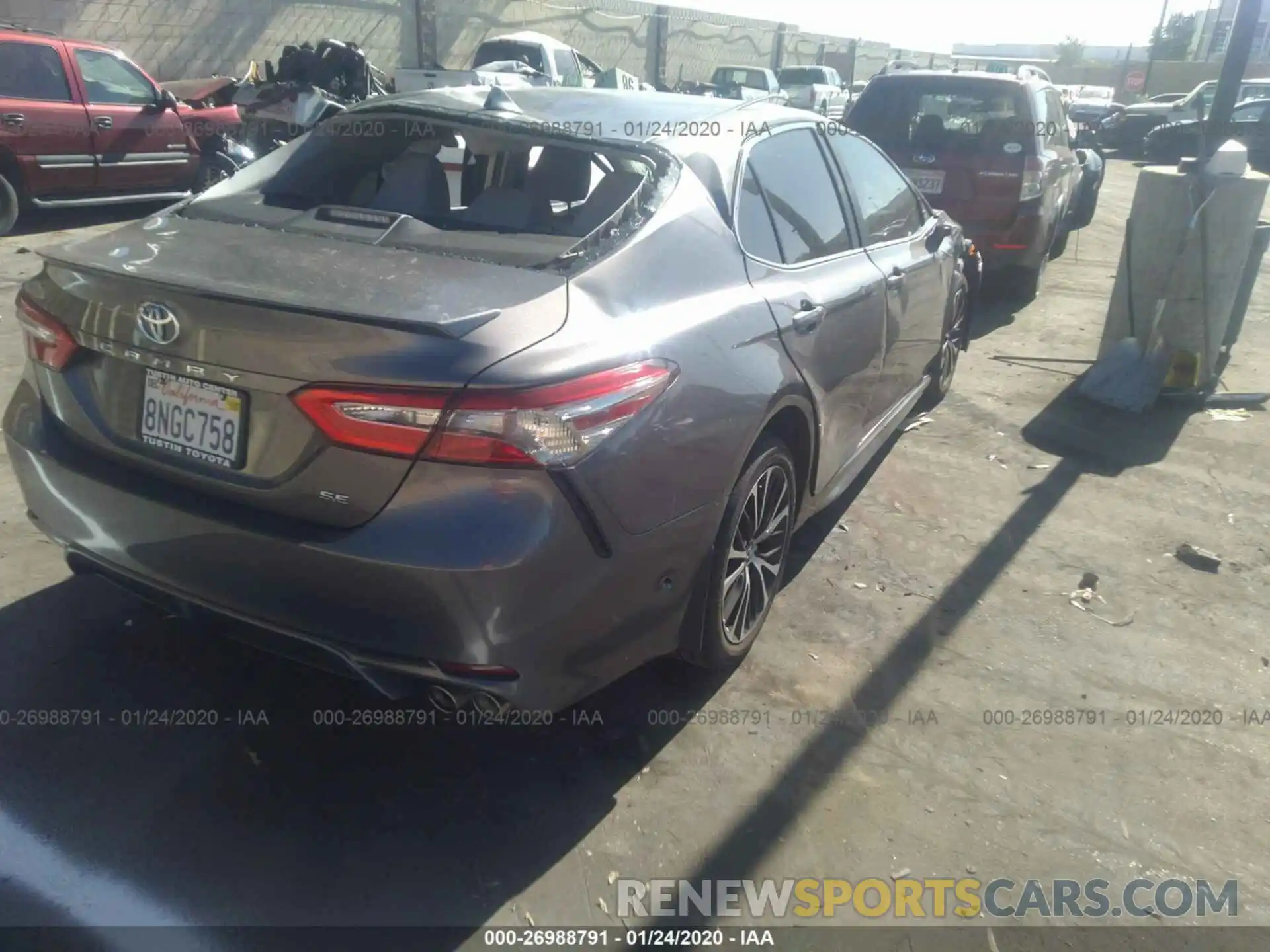 4 Photograph of a damaged car 4T1B11HK1KU830270 TOYOTA CAMRY 2019