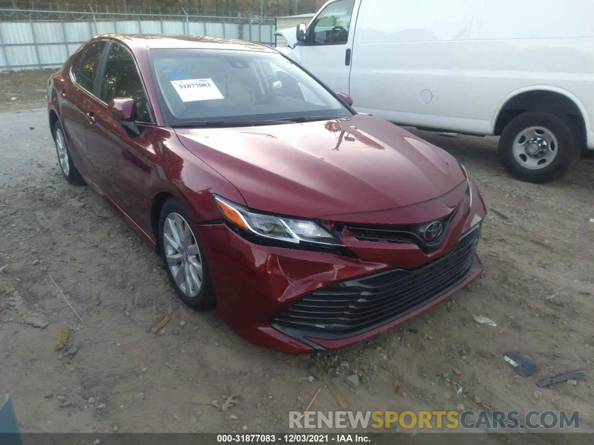 1 Photograph of a damaged car 4T1B11HK1KU830592 TOYOTA CAMRY 2019