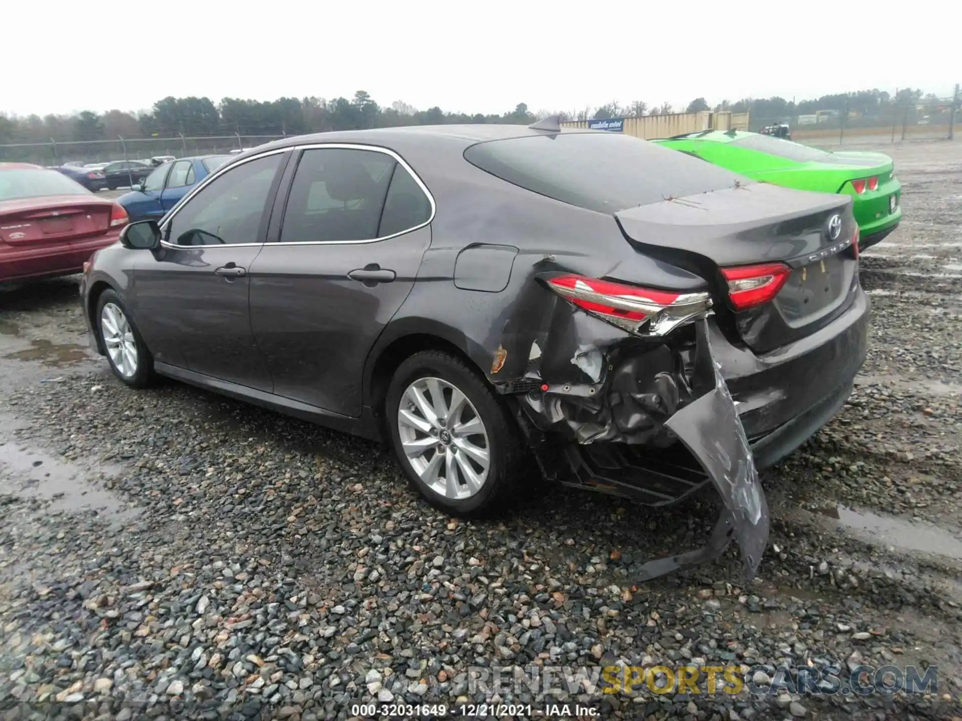 3 Photograph of a damaged car 4T1B11HK1KU832648 TOYOTA CAMRY 2019