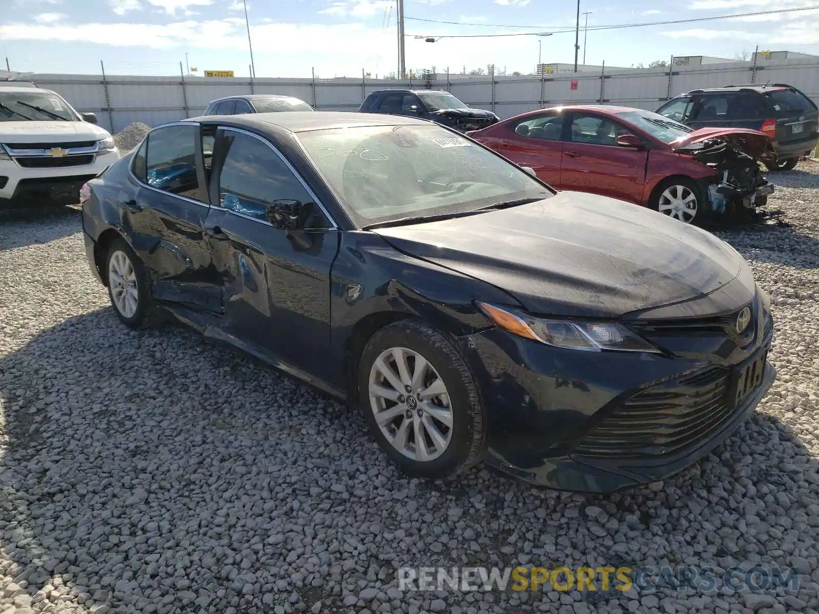 1 Photograph of a damaged car 4T1B11HK1KU833685 TOYOTA CAMRY 2019