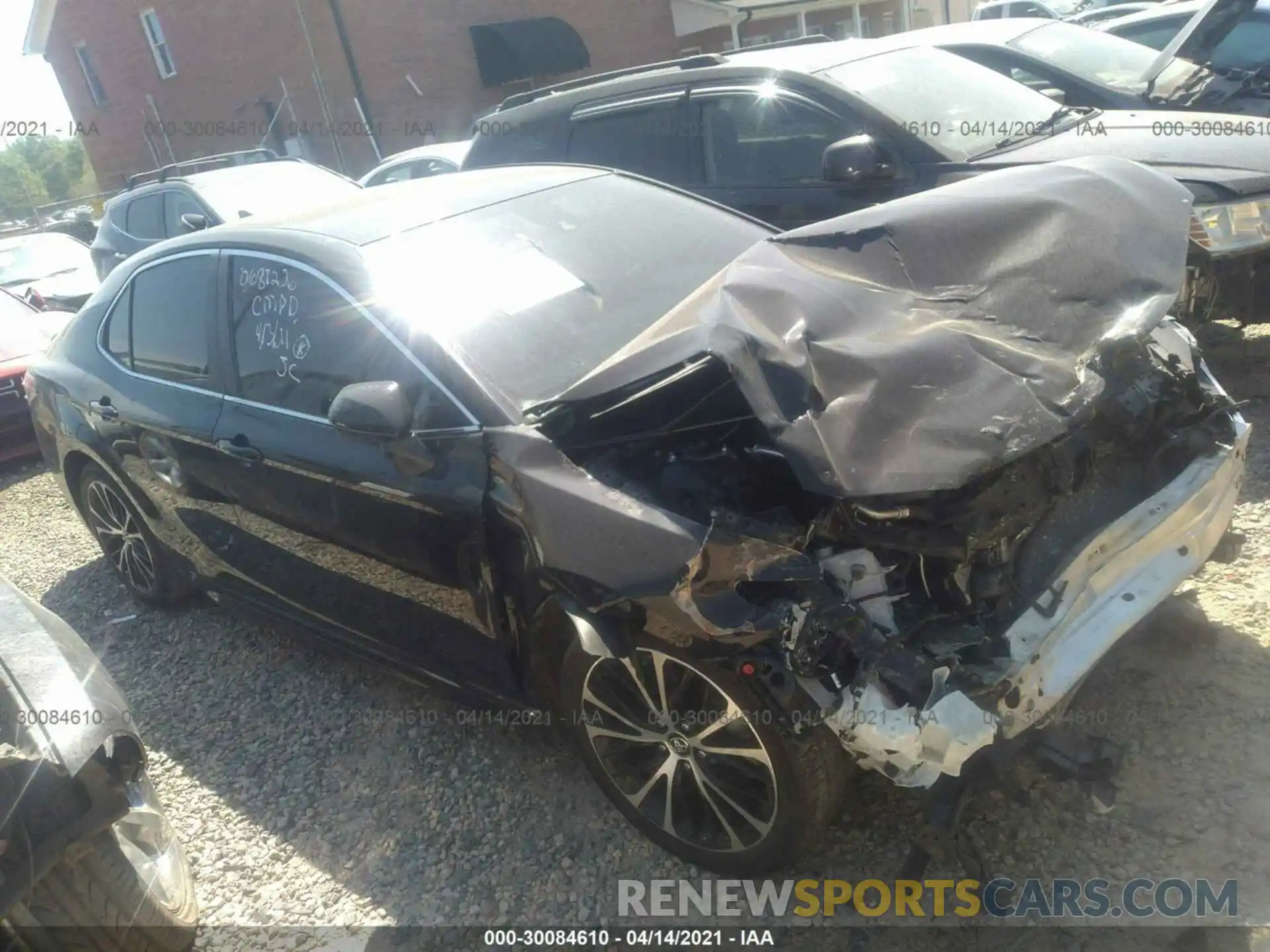 1 Photograph of a damaged car 4T1B11HK1KU837414 TOYOTA CAMRY 2019