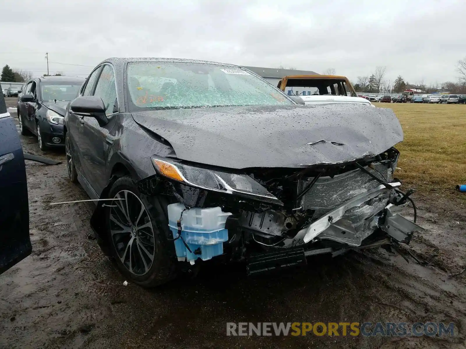 1 Photograph of a damaged car 4T1B11HK1KU842080 TOYOTA CAMRY 2019