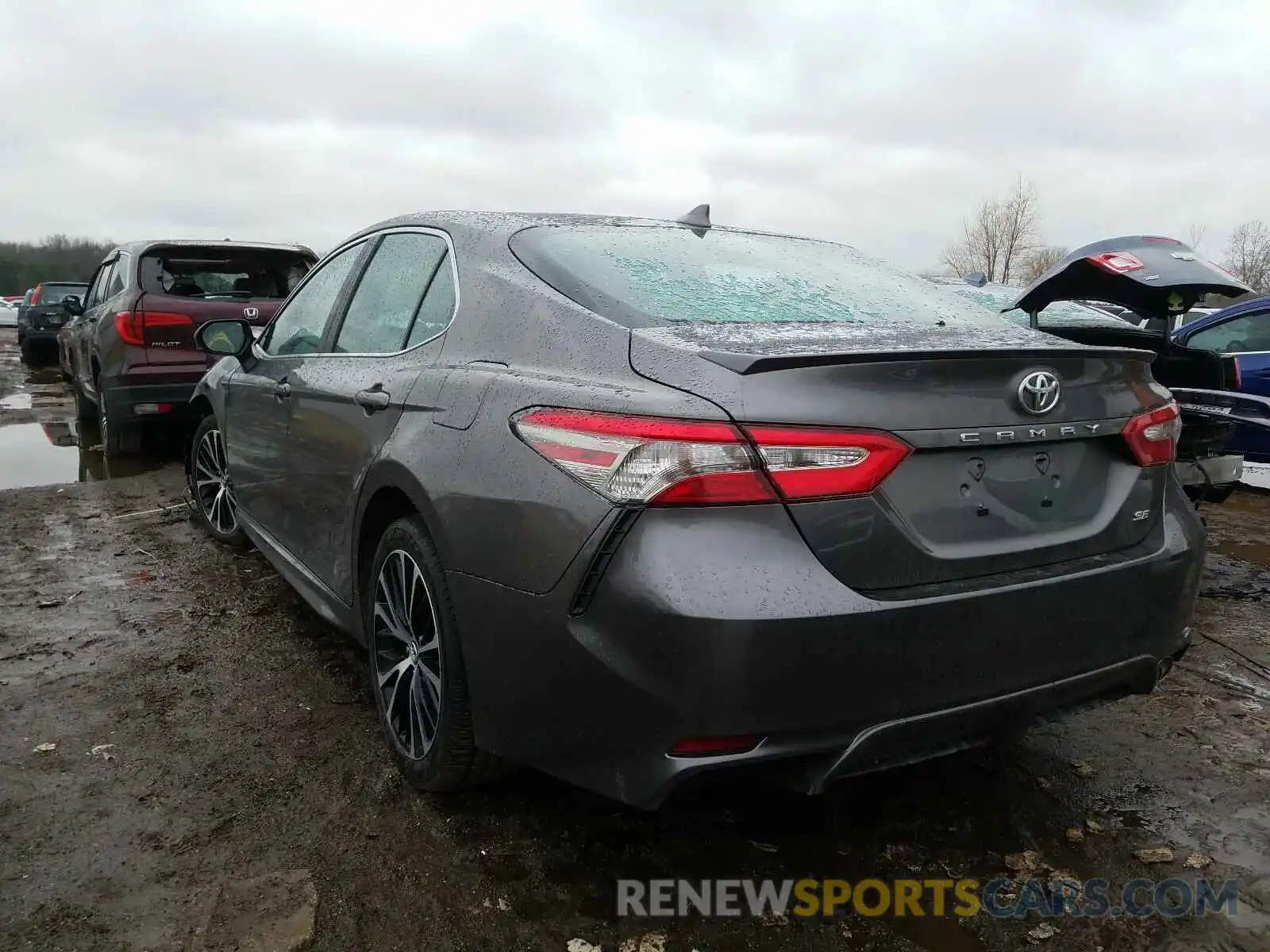 3 Photograph of a damaged car 4T1B11HK1KU842080 TOYOTA CAMRY 2019