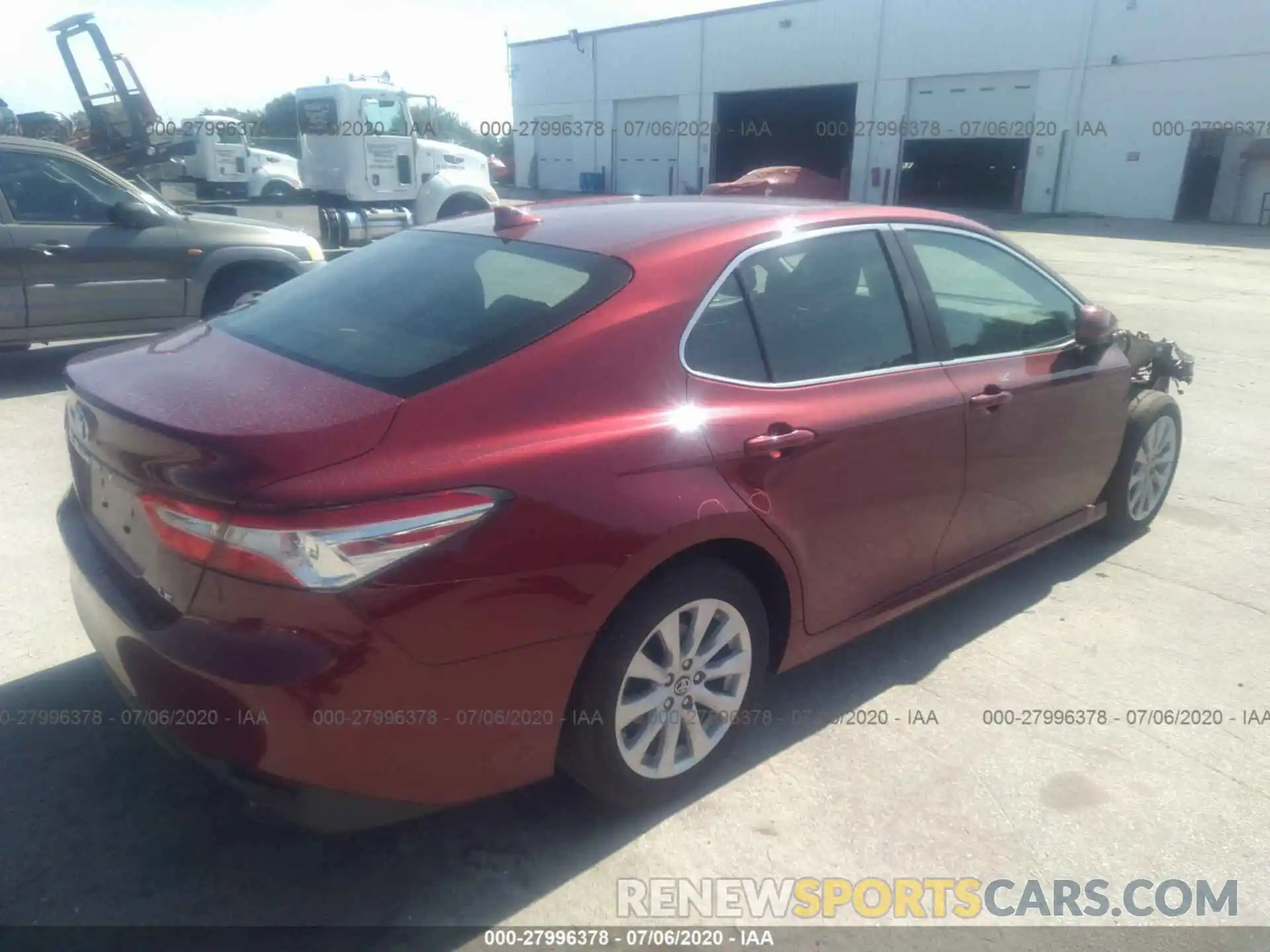 4 Фотография поврежденного автомобиля 4T1B11HK1KU846145 TOYOTA CAMRY 2019